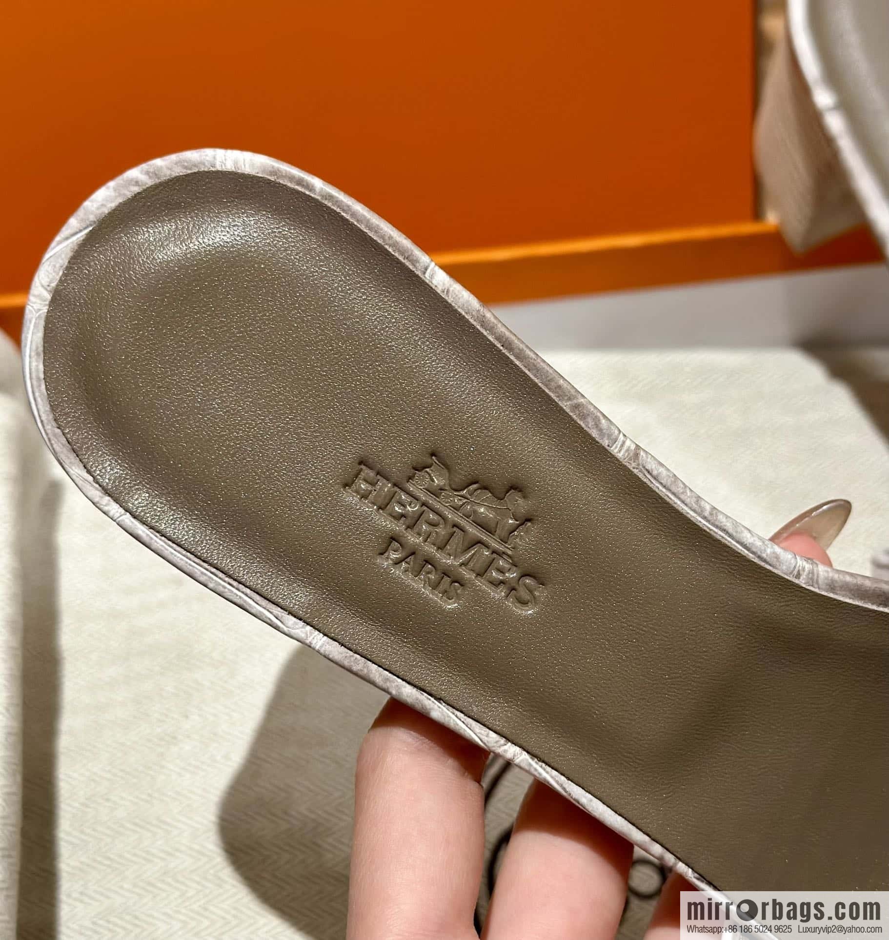 Hermès Crocodile 🐊 slippers