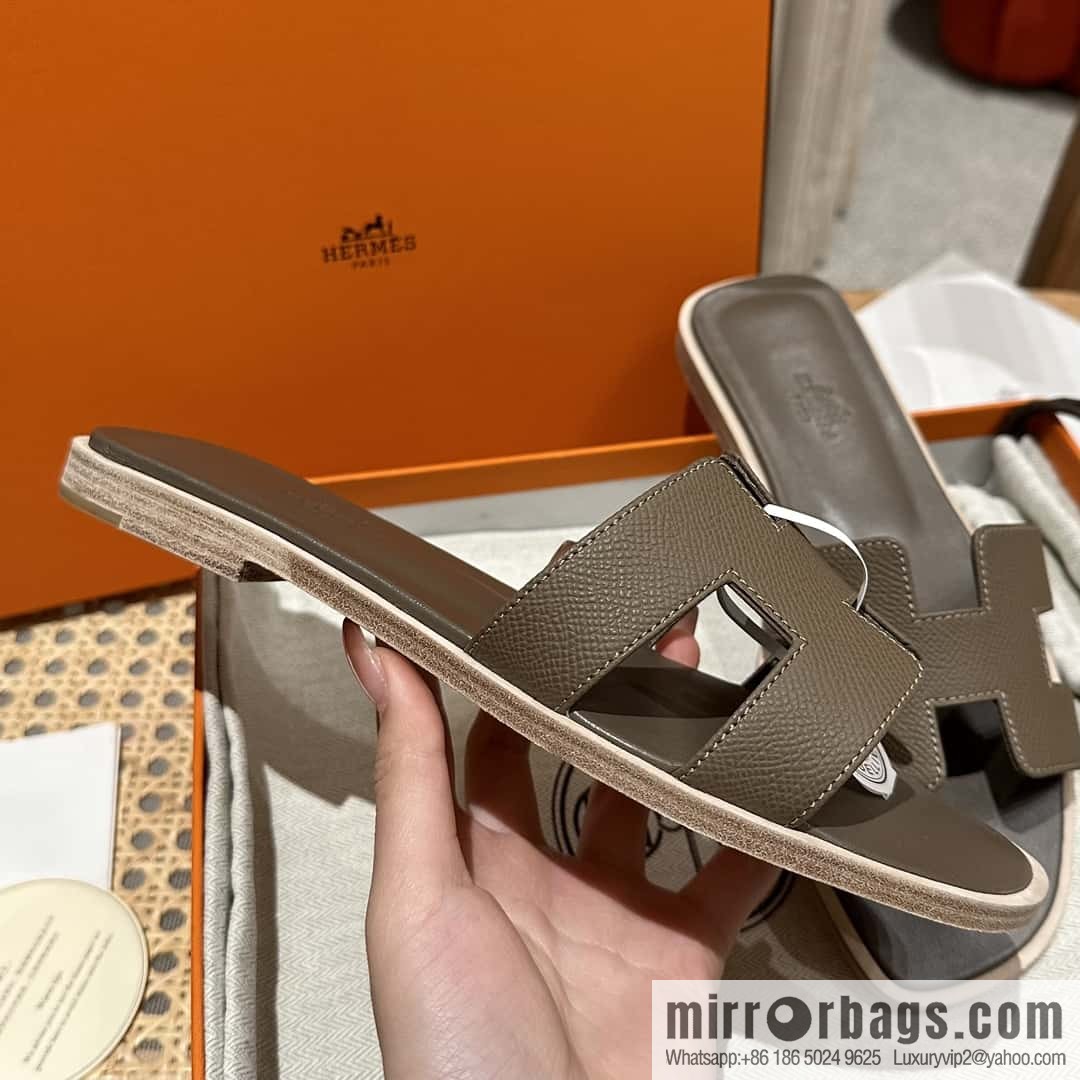 Hermès leather outsole H slippers