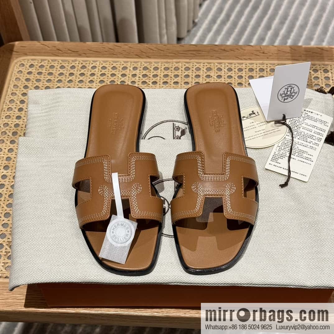 Hermès new embroidered slippers