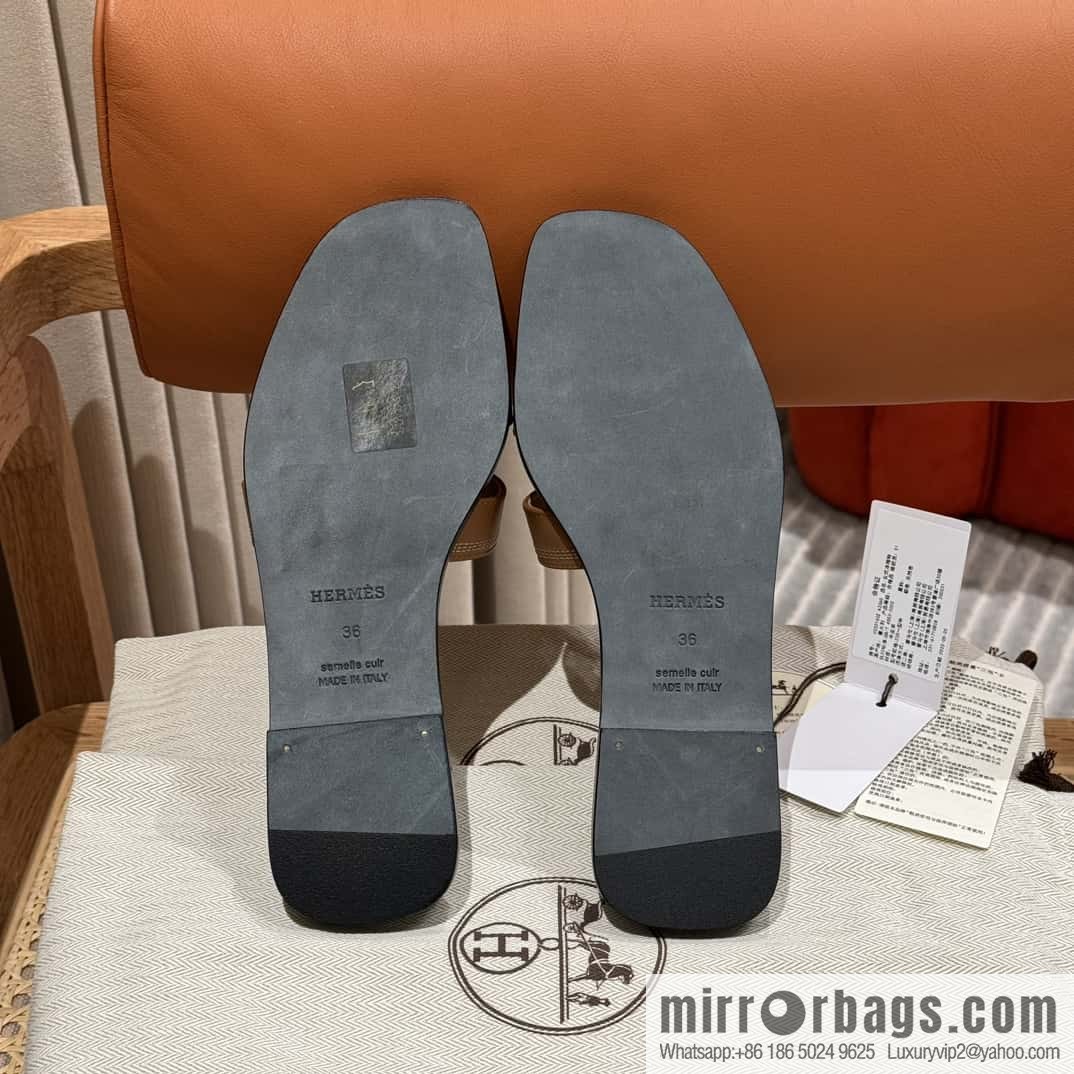 Hermès new embroidered slippers