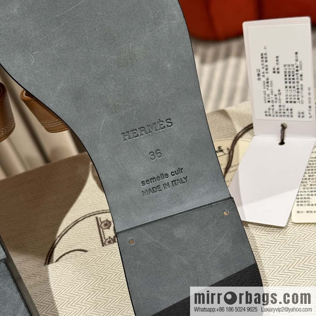 Hermès new embroidered slippers