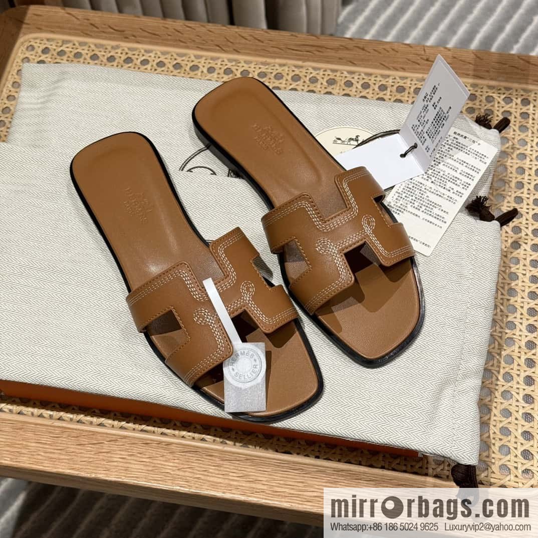 Hermès new embroidered slippers