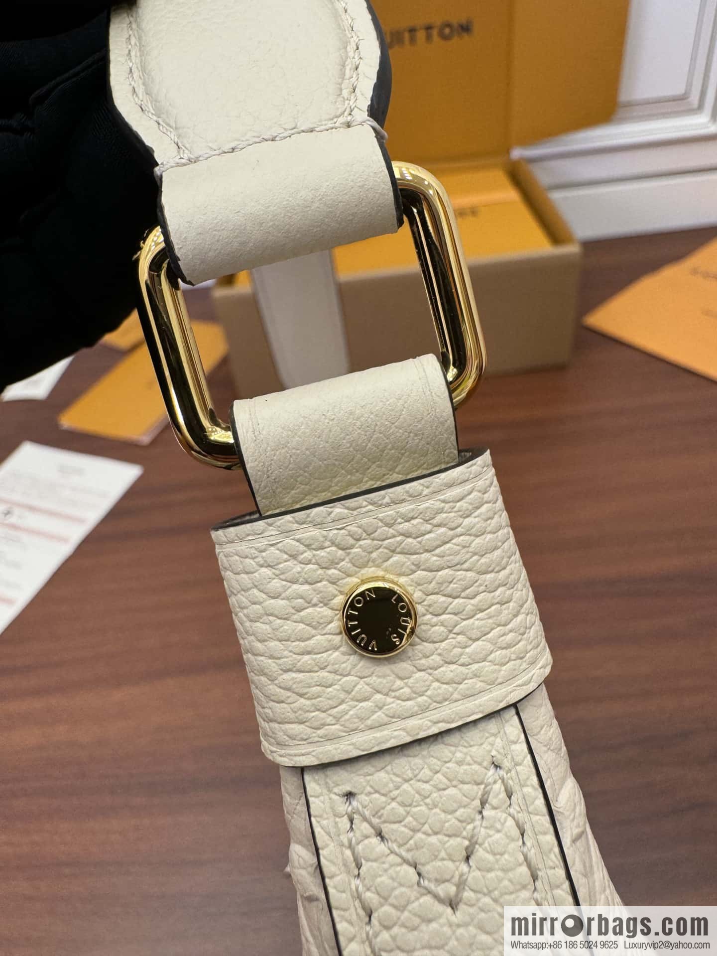 LV M46609 Sac Sport