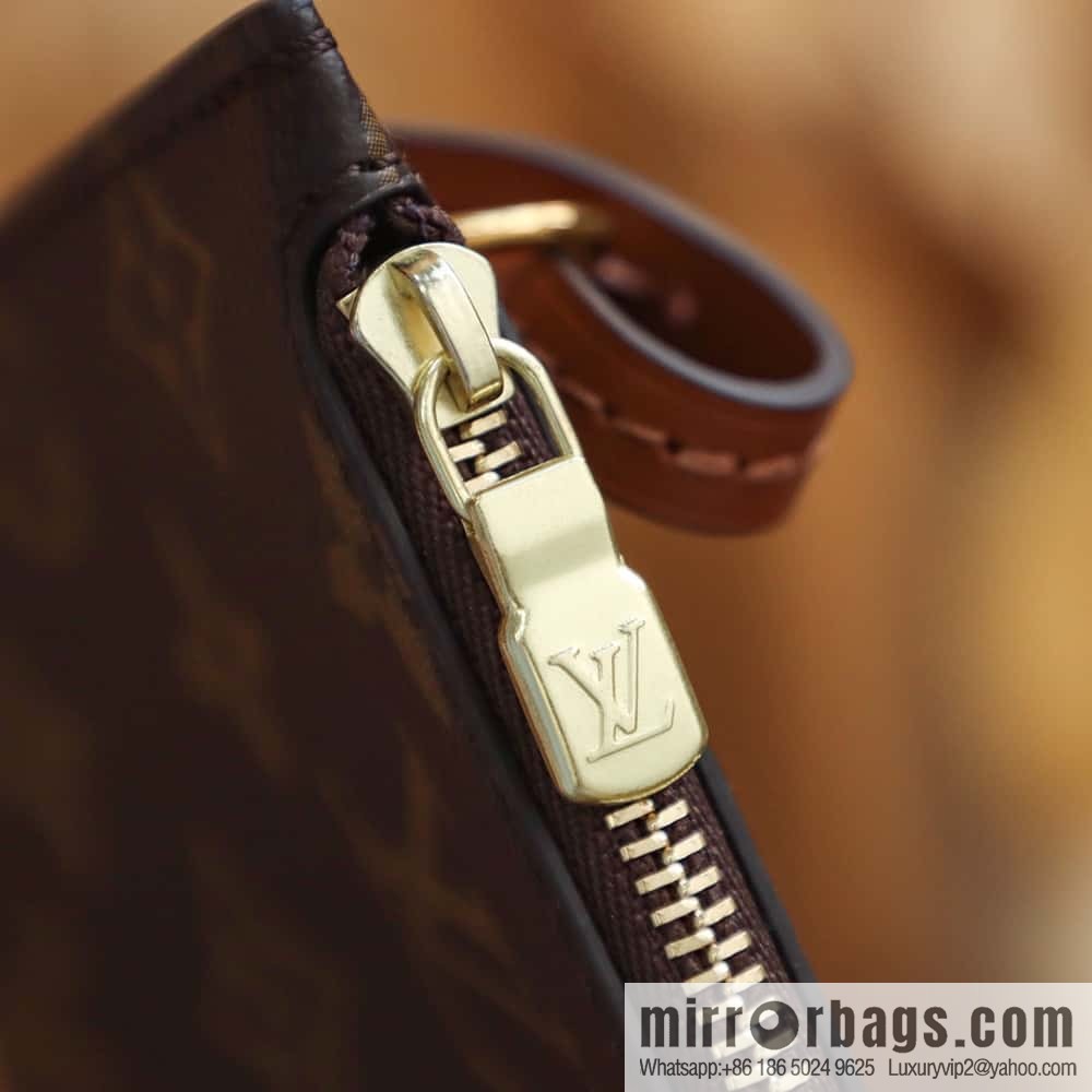 LV M46311 LOOP HOBO BAG catwalk model big bowl bean buns
