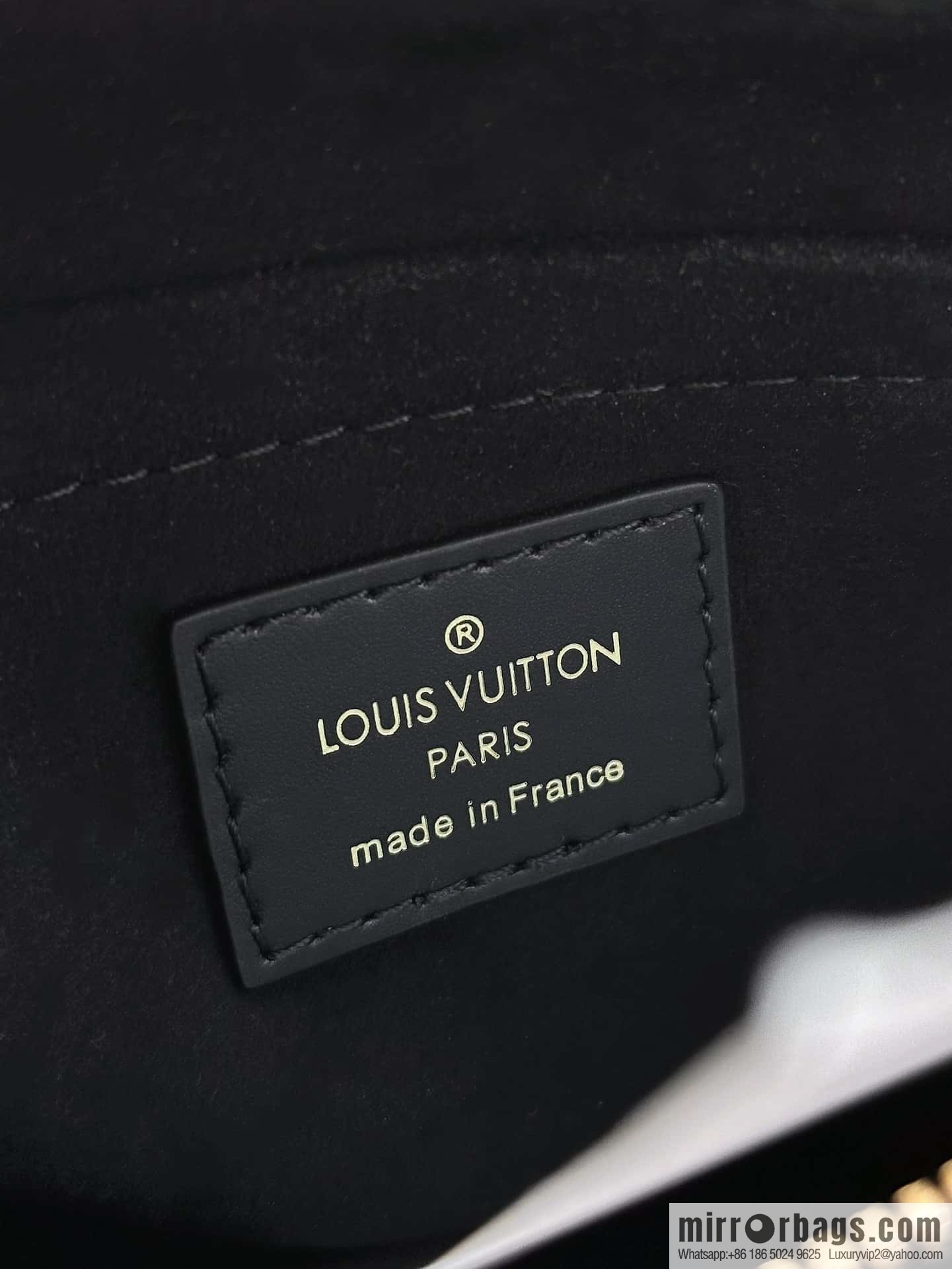 LV M23640 ONTHEGO EAST WEST BAG