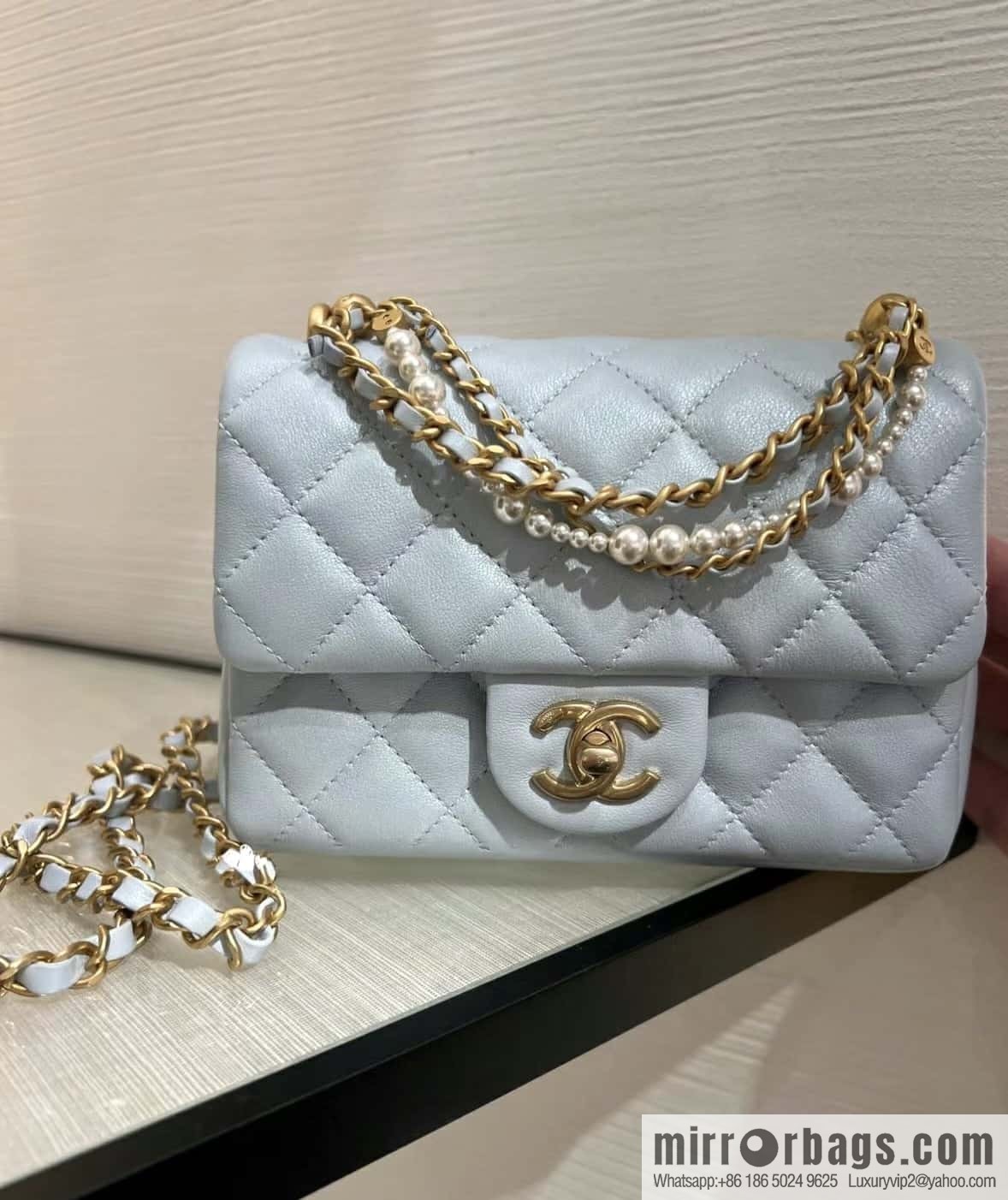 CHANEL 24P Spring and Summer Preview Series Limited Edition Pearl Square Fatty AS4385