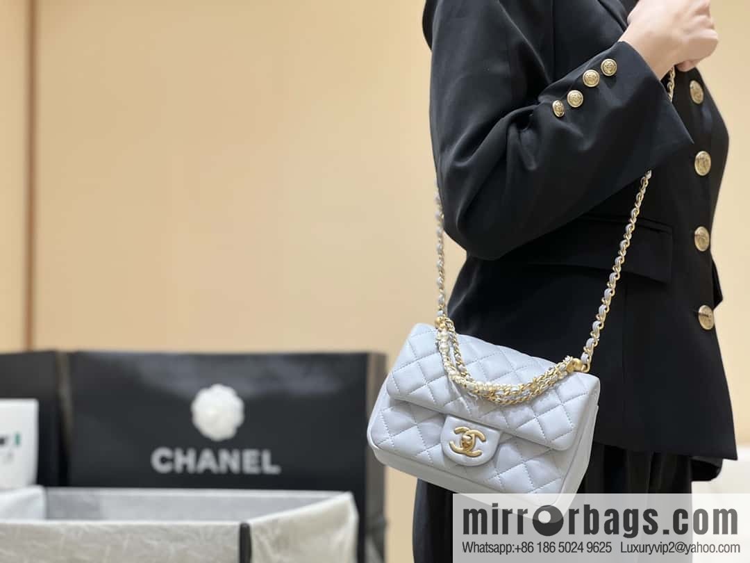 CHANEL 24P Spring and Summer Preview Series Limited Edition Pearl Square Fatty AS4385
