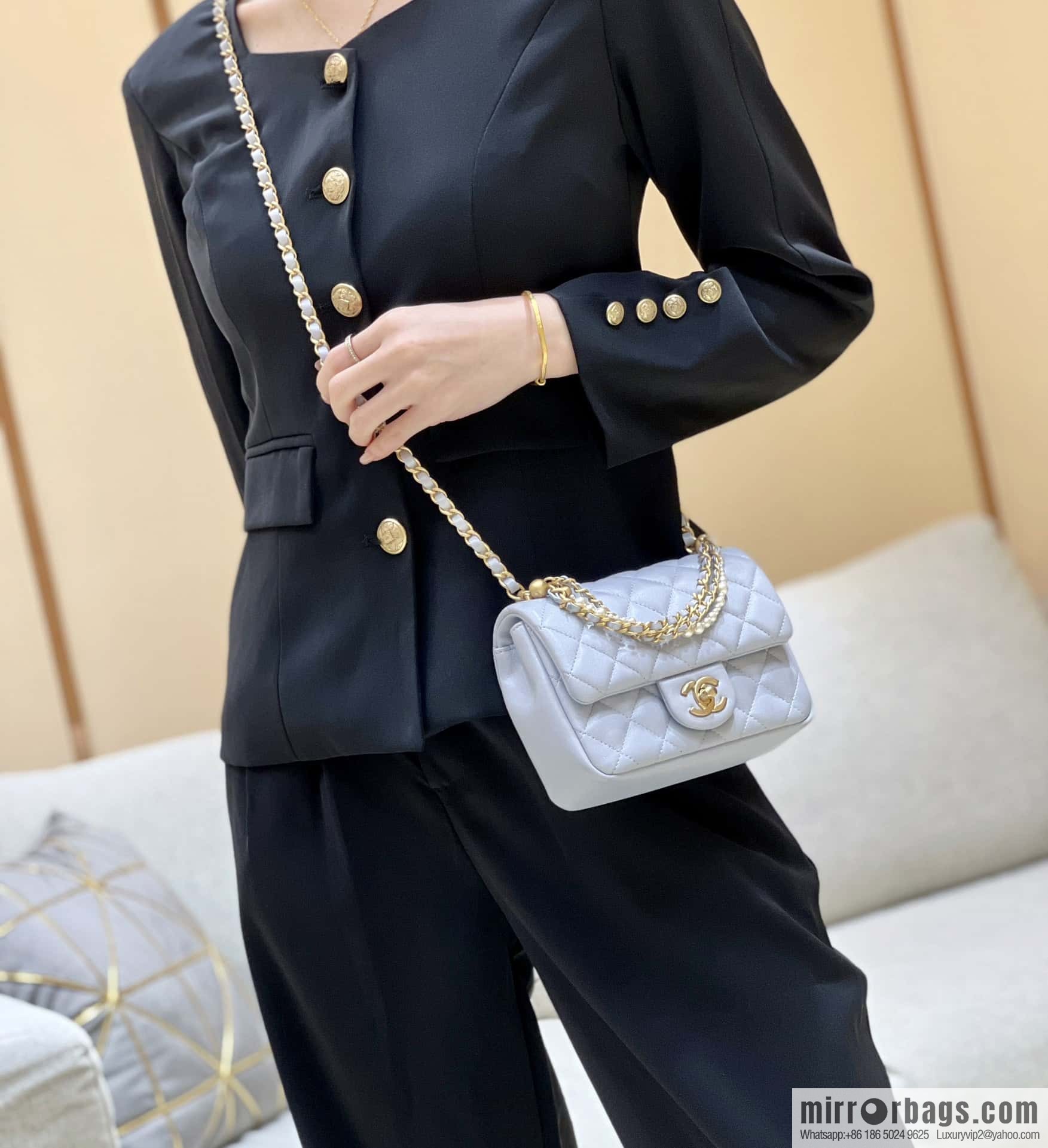 CHANEL 24P Spring and Summer Preview Series Limited Edition Pearl Square Fatty AS4385