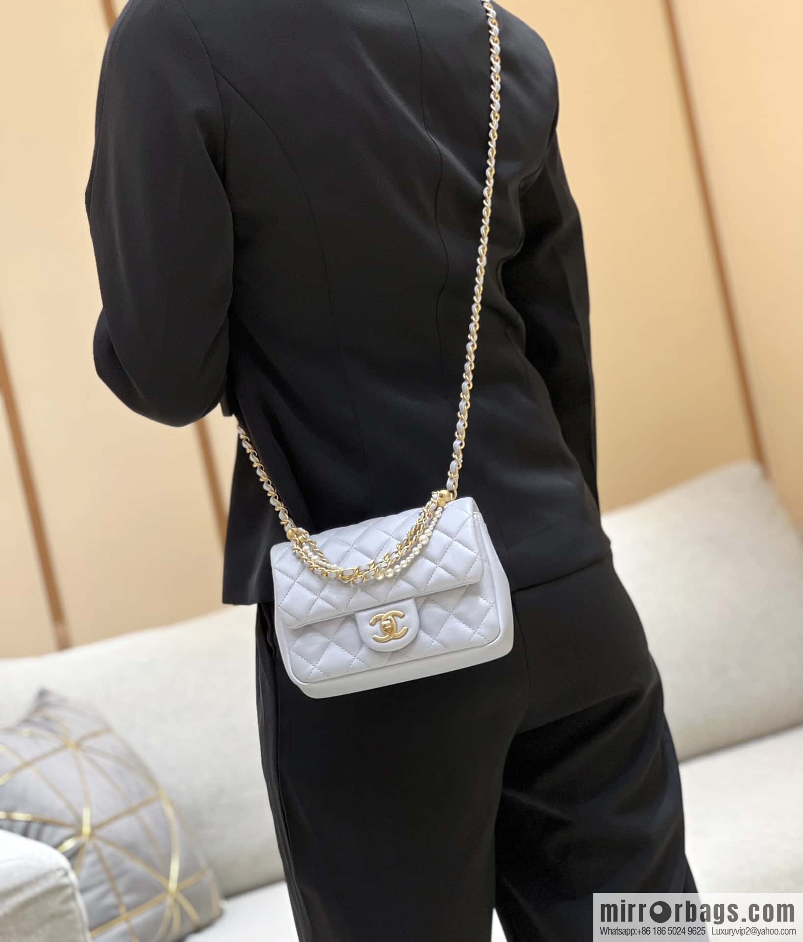 CHANEL 24P Spring and Summer Preview Series Limited Edition Pearl Square Fatty AS4385