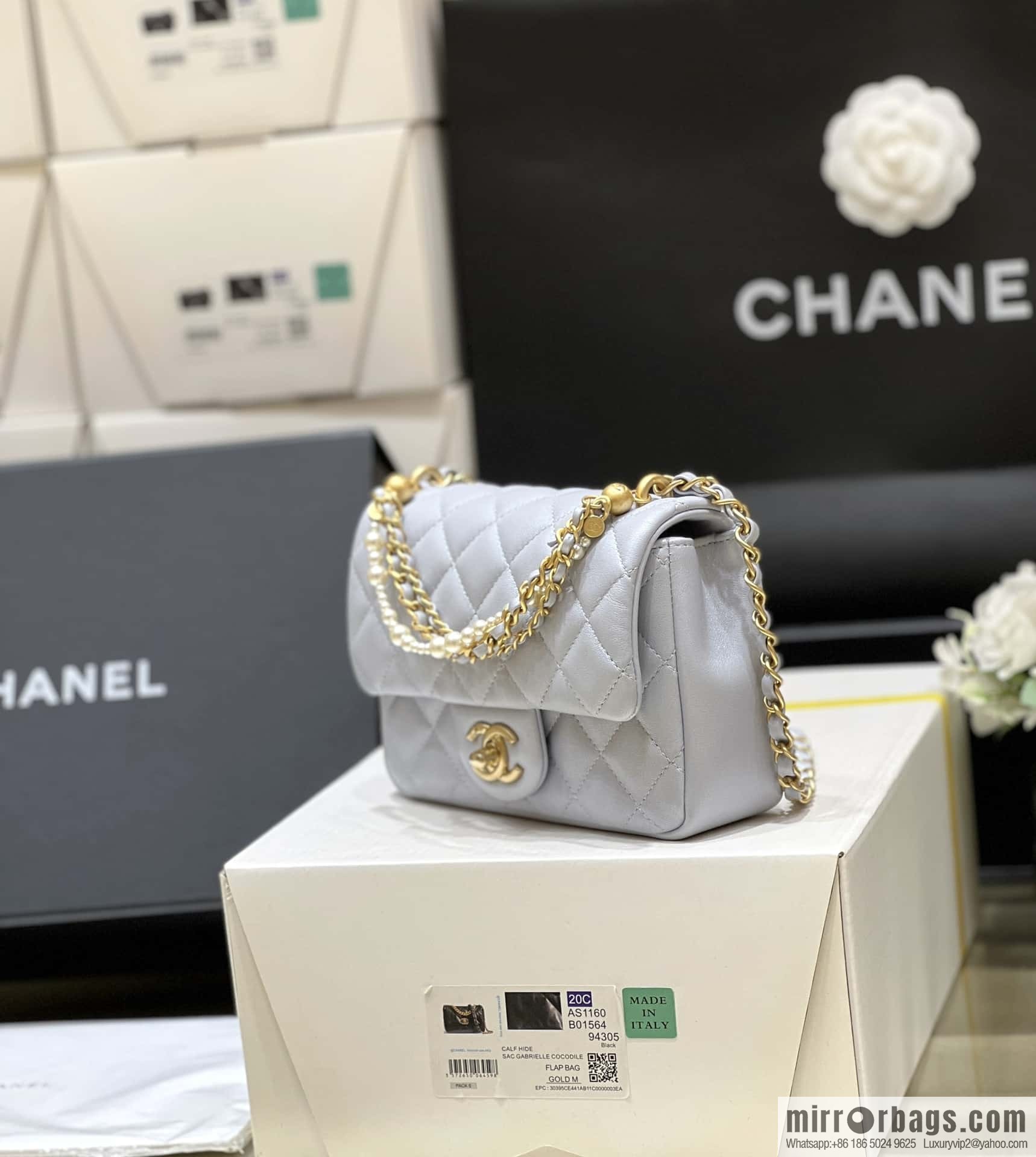 CHANEL 24P Spring and Summer Preview Series Limited Edition Pearl Square Fatty AS4385