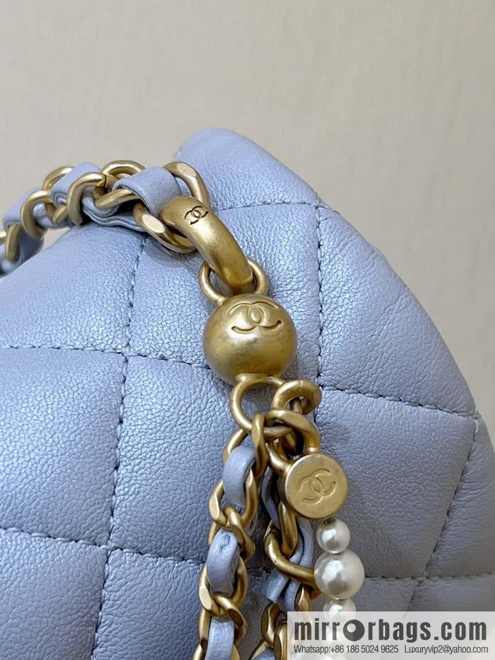 CHANEL 24P Spring and Summer Preview Series Limited Edition Pearl Square Fatty AS4385