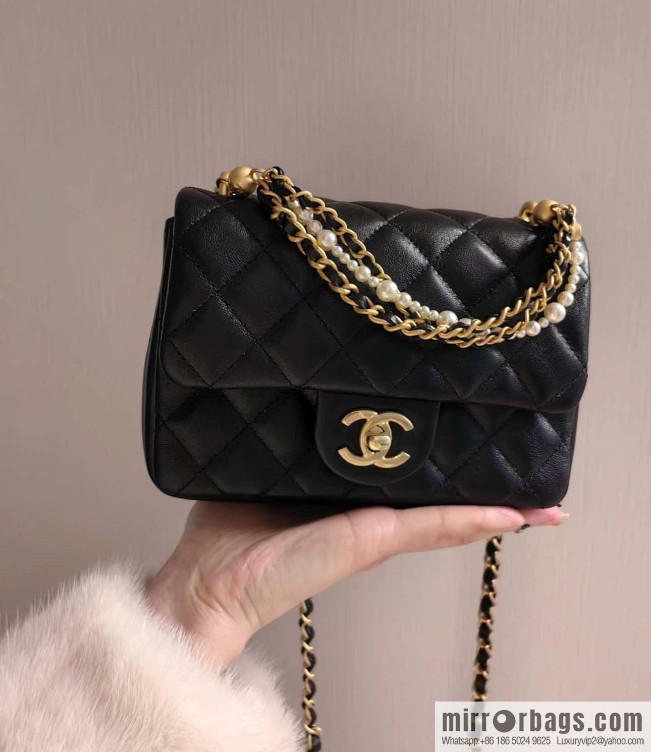 CHANEL 24P Spring and Summer Preview Series Limited Edition Pearl Square Fatty AS4385 black