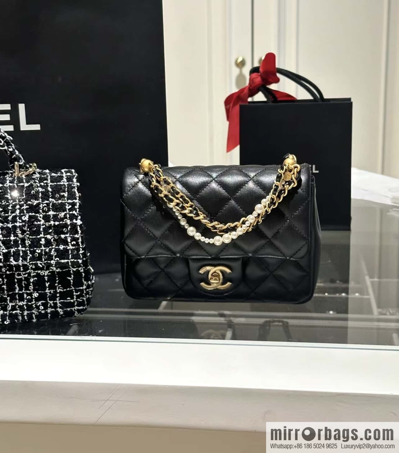 CHANEL 24P Spring and Summer Preview Series Limited Edition Pearl Square Fatty AS4385 black