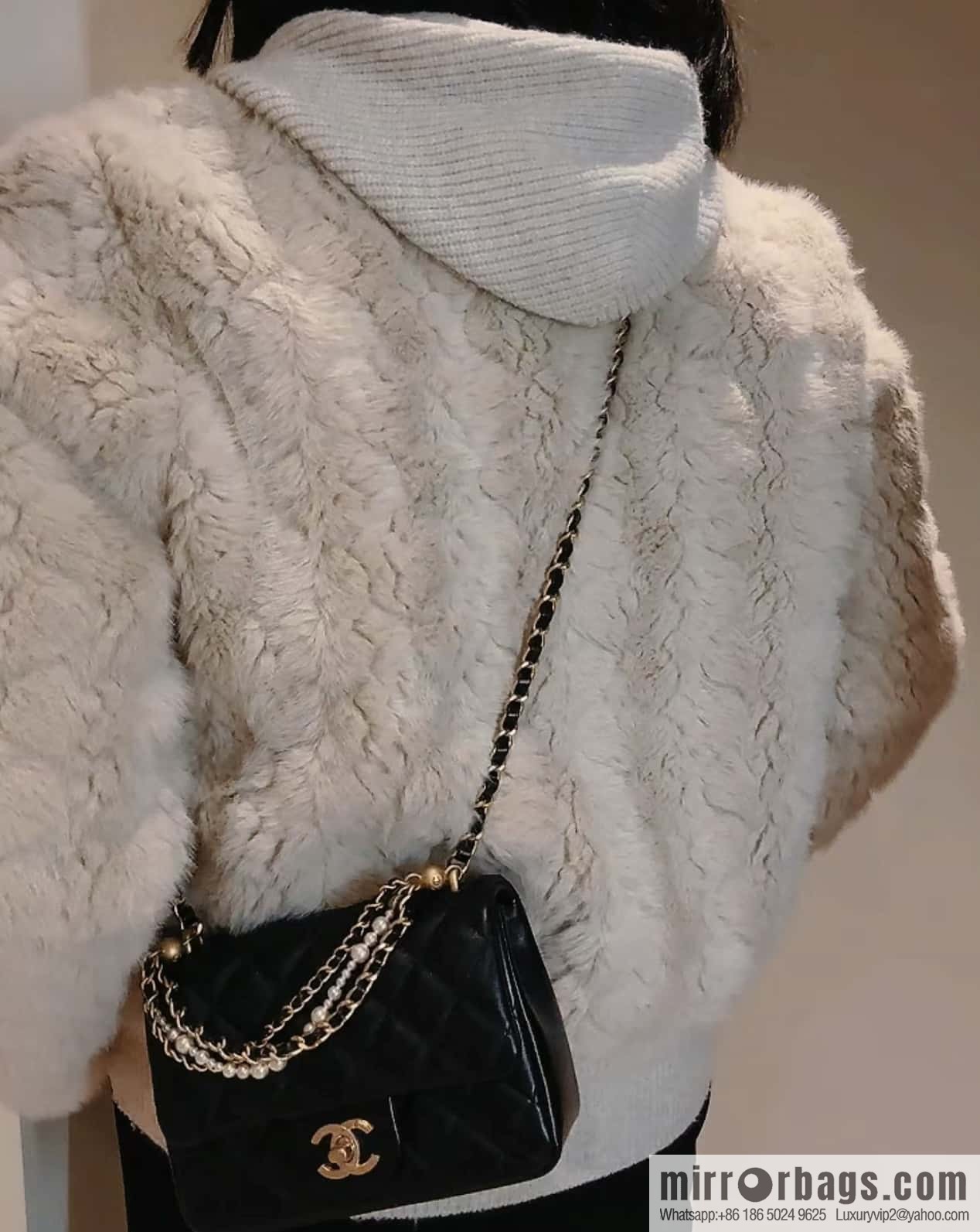 CHANEL 24P Spring and Summer Preview Series Limited Edition Pearl Square Fatty AS4385 black