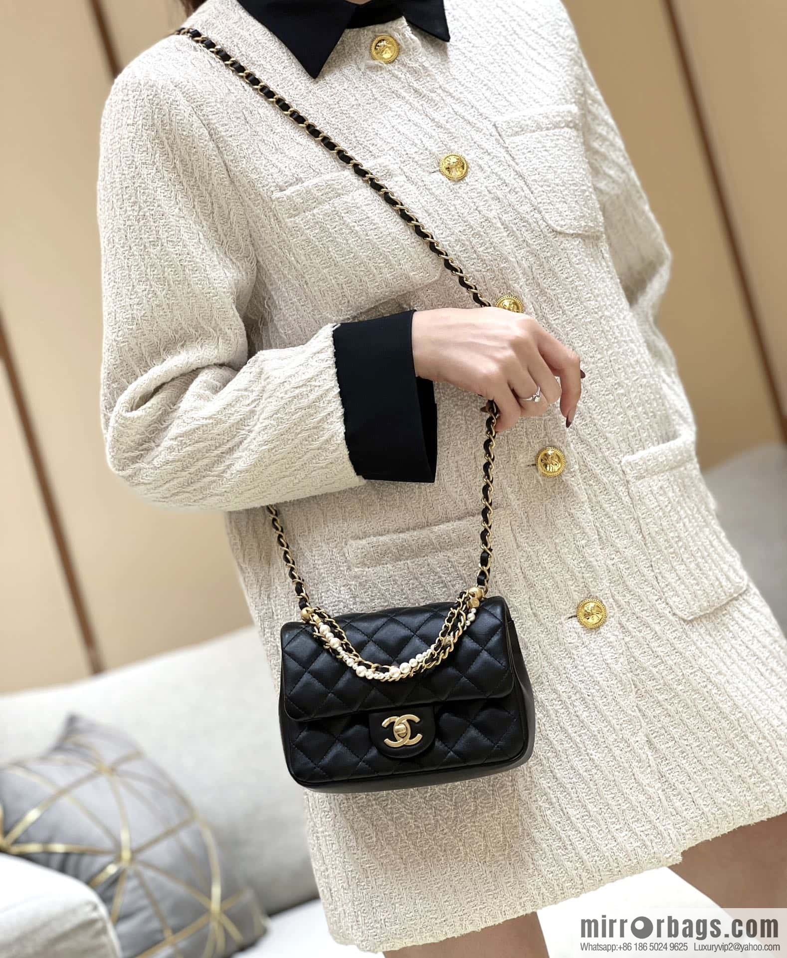 CHANEL 24P Spring and Summer Preview Series Limited Edition Pearl Square Fatty AS4385 black