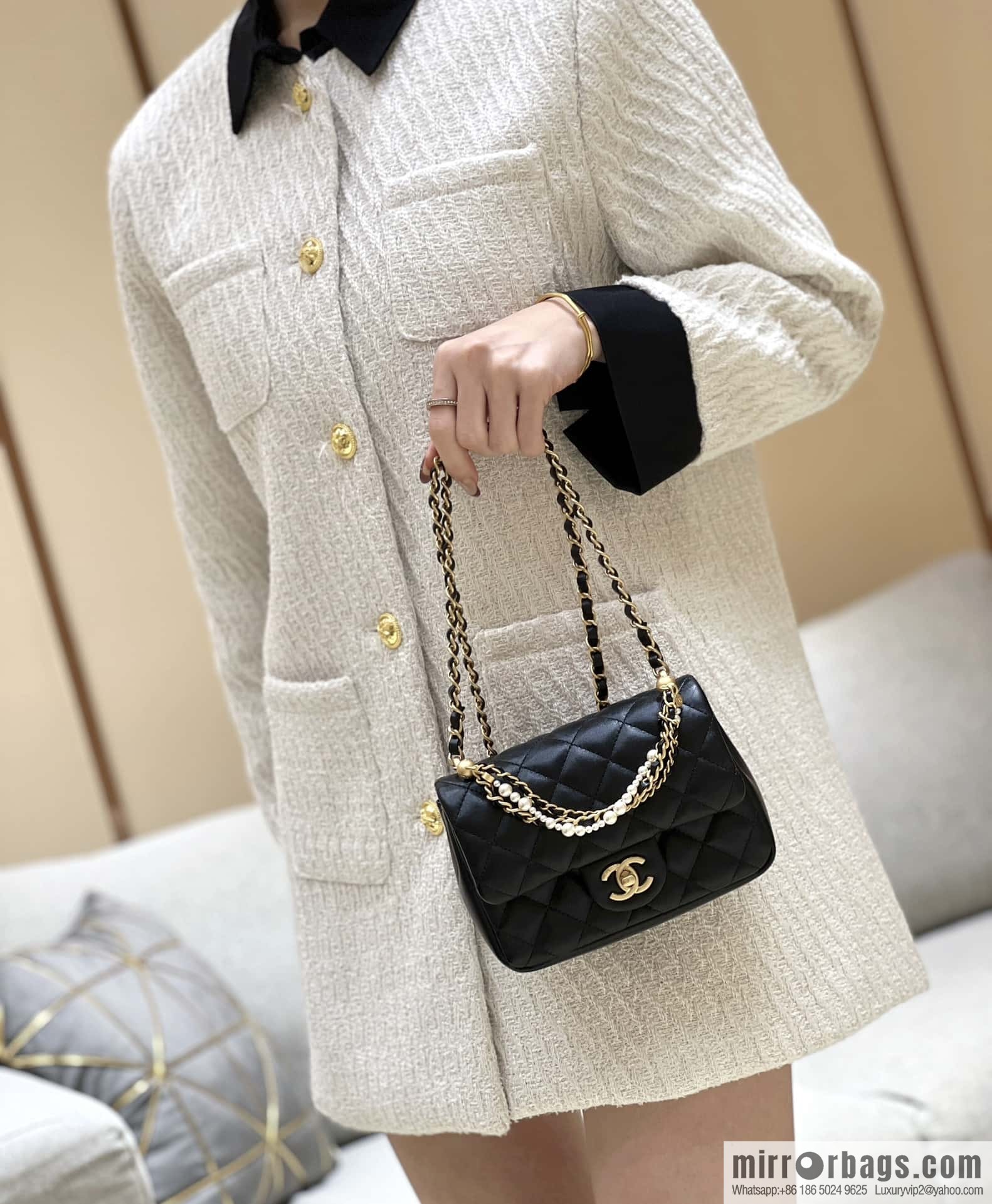 CHANEL 24P Spring and Summer Preview Series Limited Edition Pearl Square Fatty AS4385 black