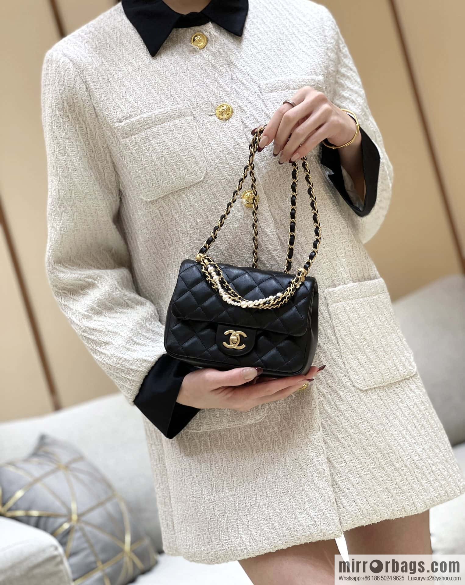 CHANEL 24P Spring and Summer Preview Series Limited Edition Pearl Square Fatty AS4385 black