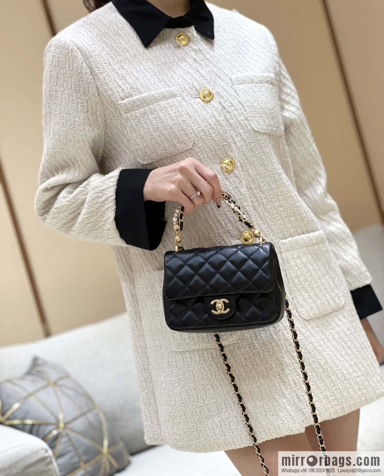 CHANEL 24P Spring and Summer Preview Series Limited Edition Pearl Square Fatty AS4385 black