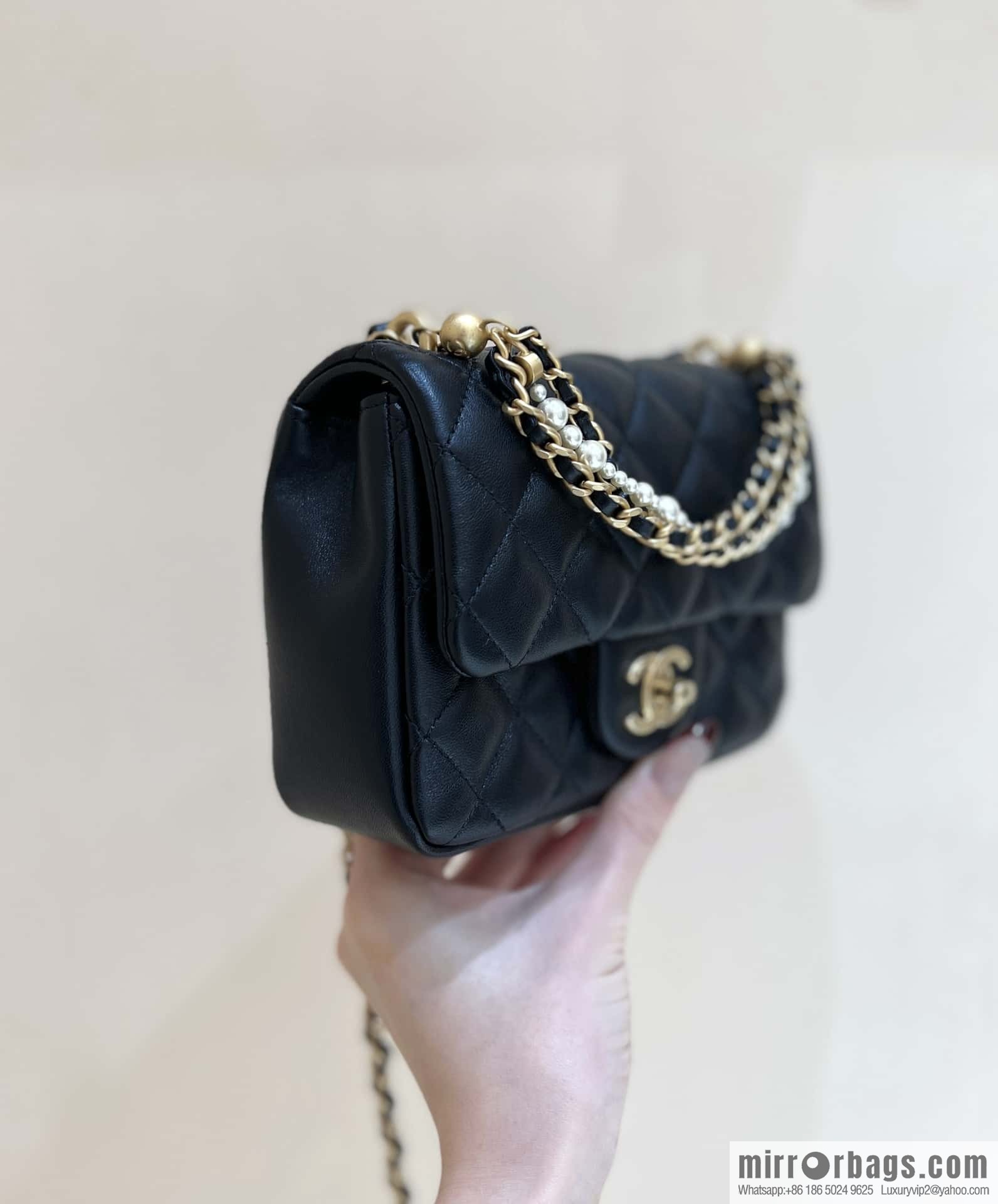 CHANEL 24P Spring and Summer Preview Series Limited Edition Pearl Square Fatty AS4385 black