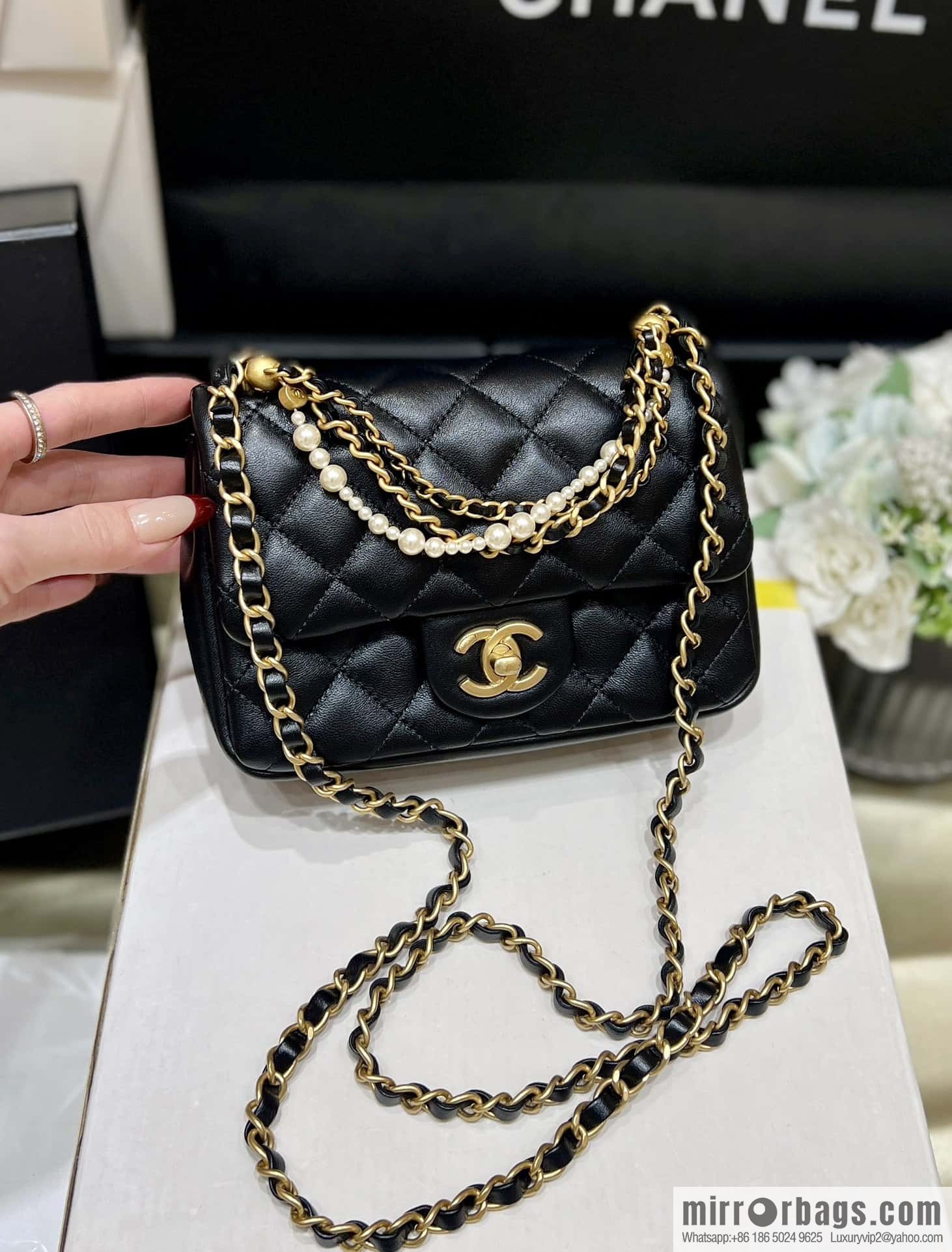 CHANEL 24P Spring and Summer Preview Series Limited Edition Pearl Square Fatty AS4385 black