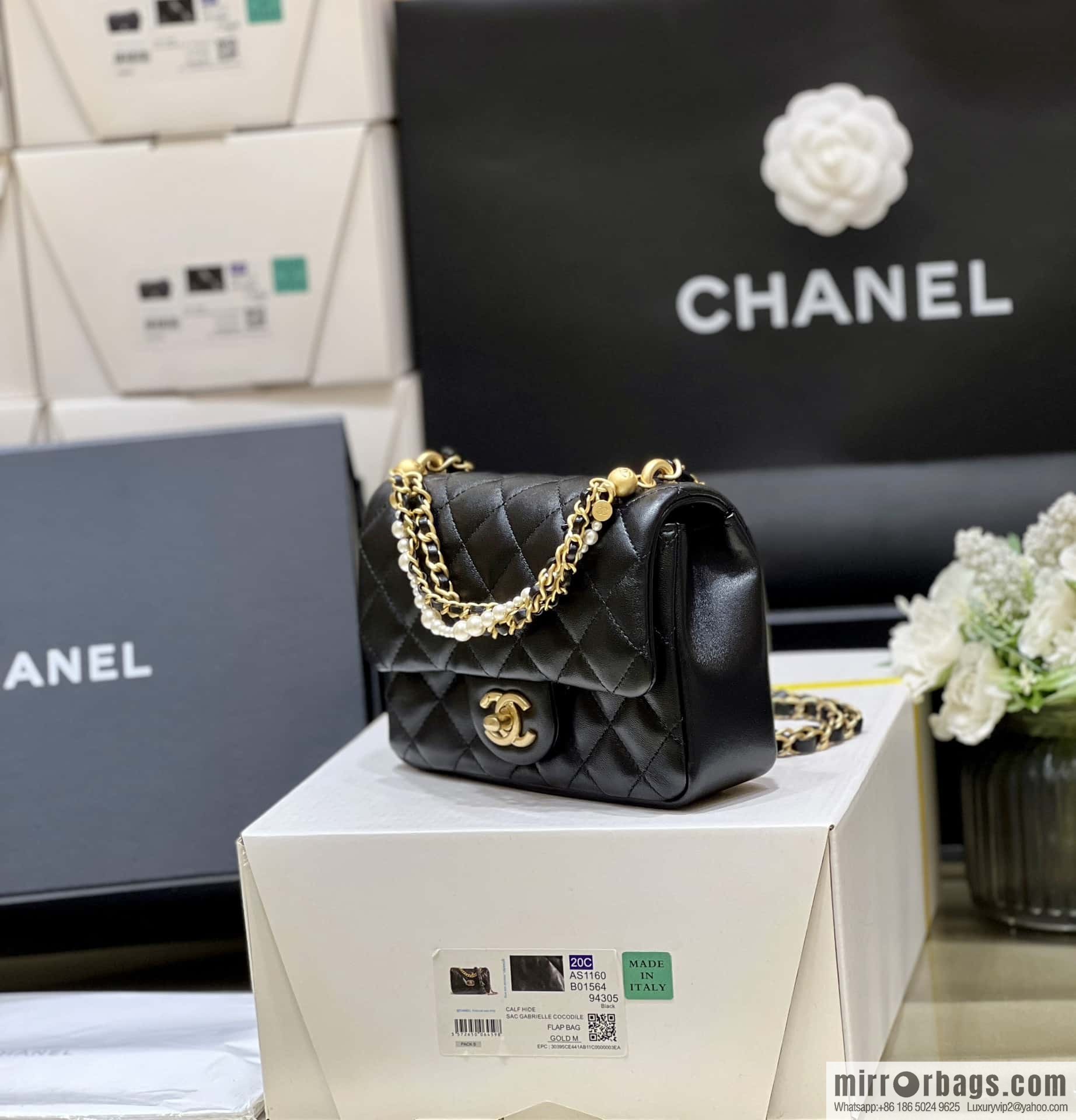 CHANEL 24P Spring and Summer Preview Series Limited Edition Pearl Square Fatty AS4385 black