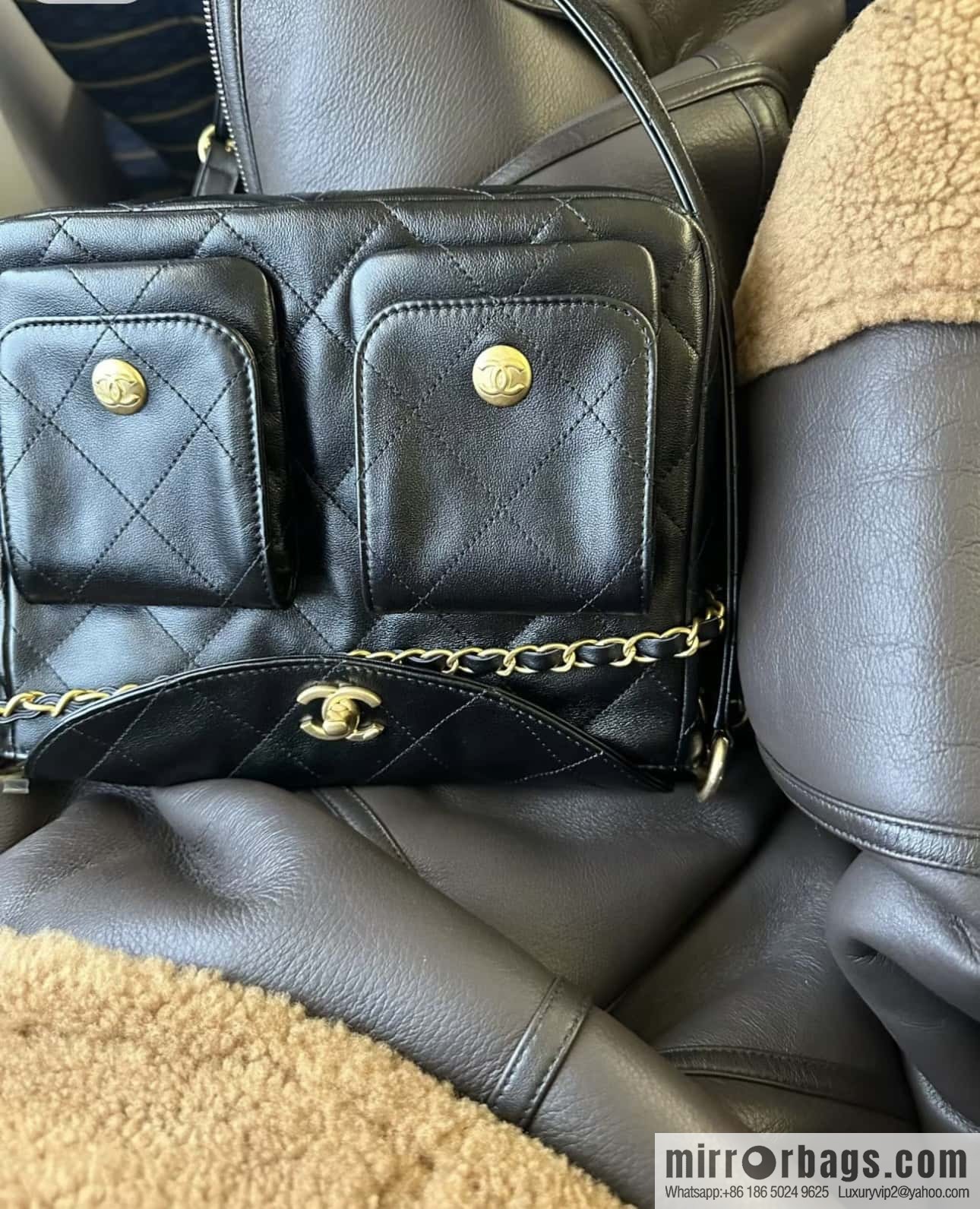 CHANEL 24P spring and summer trailer series big hit hobo Vintage bag AS4743 black