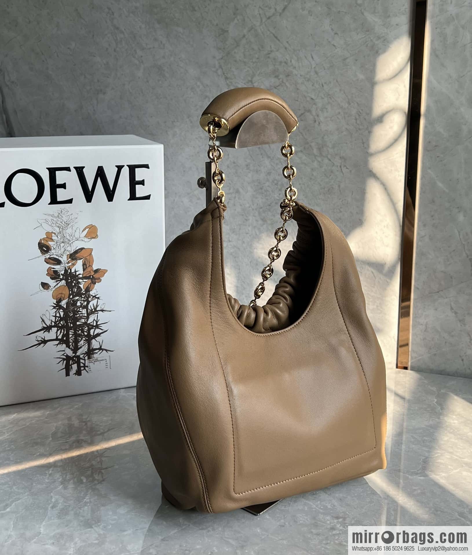 LOEWE Squeezed Underarm Bag 0701 Oak Brown 29.5CM
