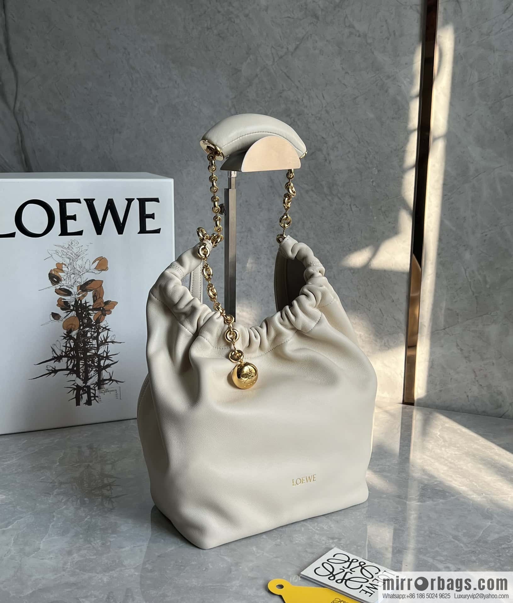 LOEWE Squeezed Underarm Bag 0701 White 29.5CM