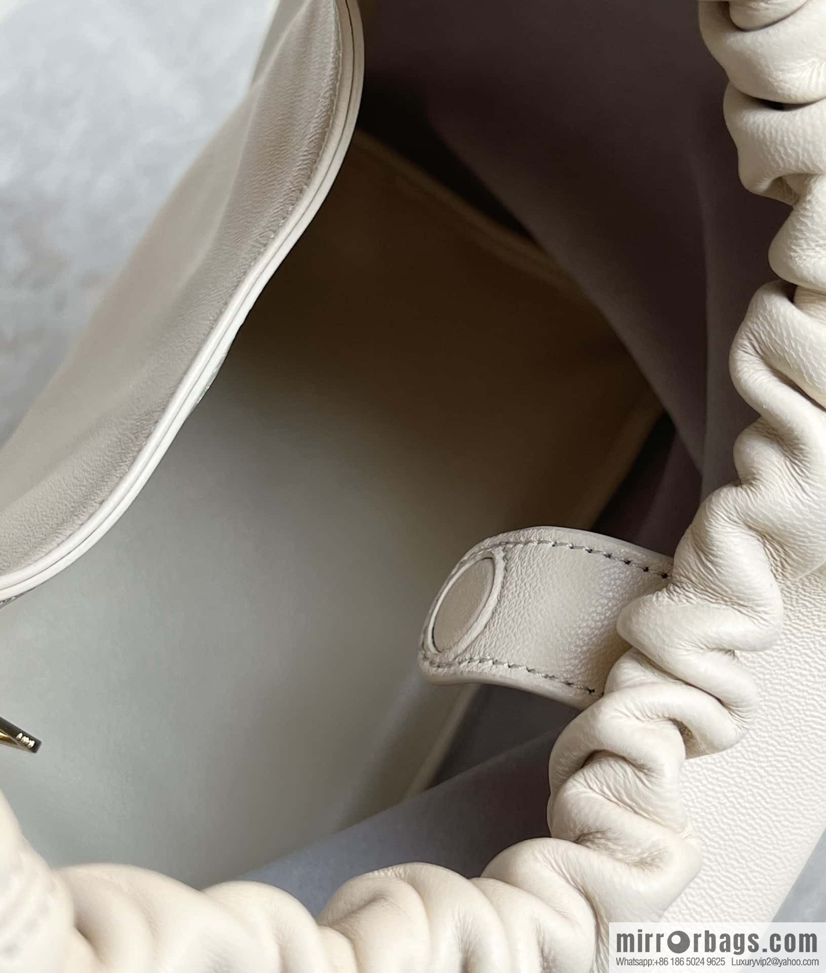 LOEWE Squeezed Underarm Bag 0701 White 29.5CM