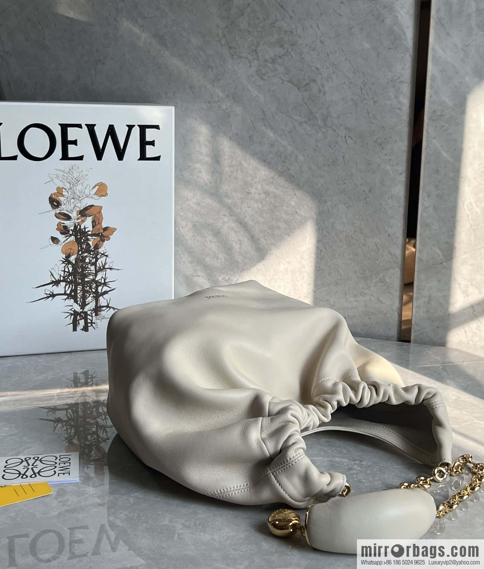 LOEWE Squeezed Underarm Bag 0701 White 29.5CM