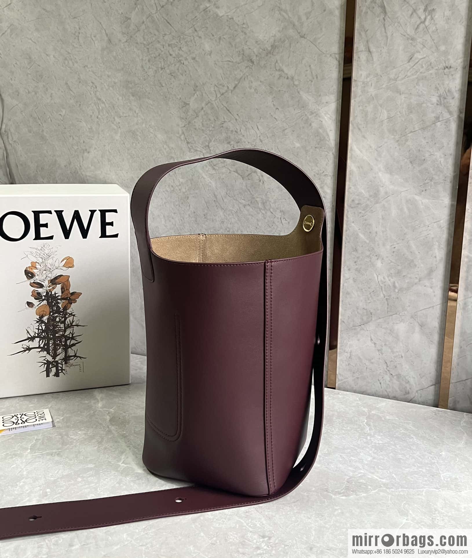 LOEWE Pebble bucket bag 0703 burgundy 24.5CM