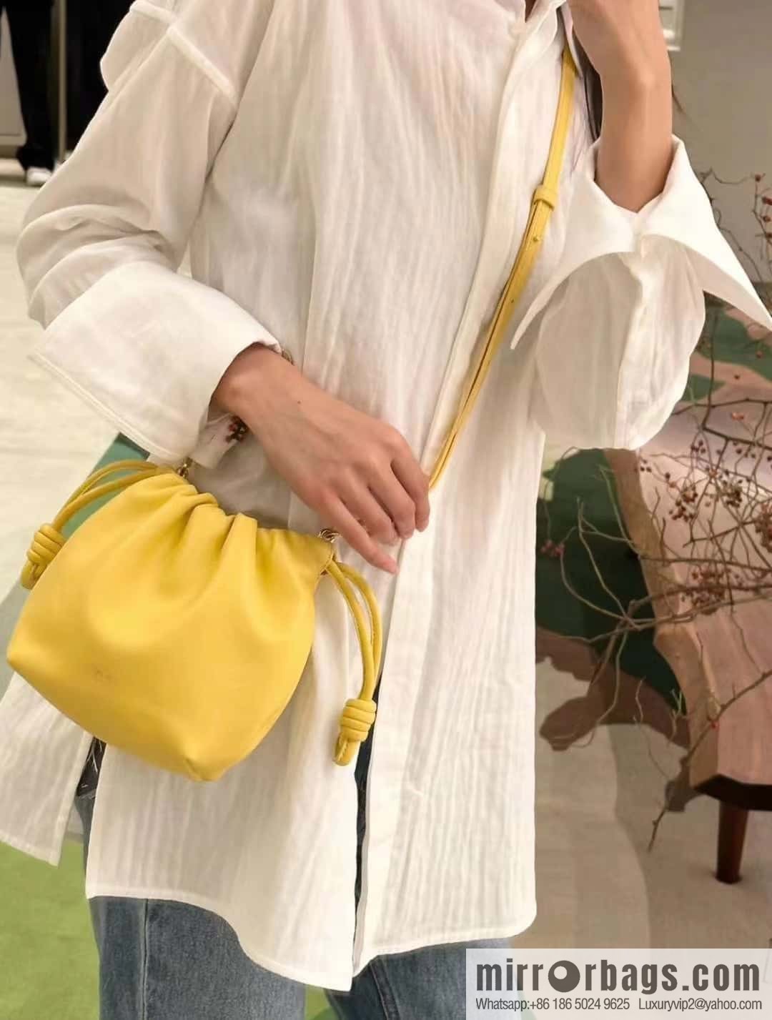 LOEWE new small purse lucky bag 0805 yellow 23CM