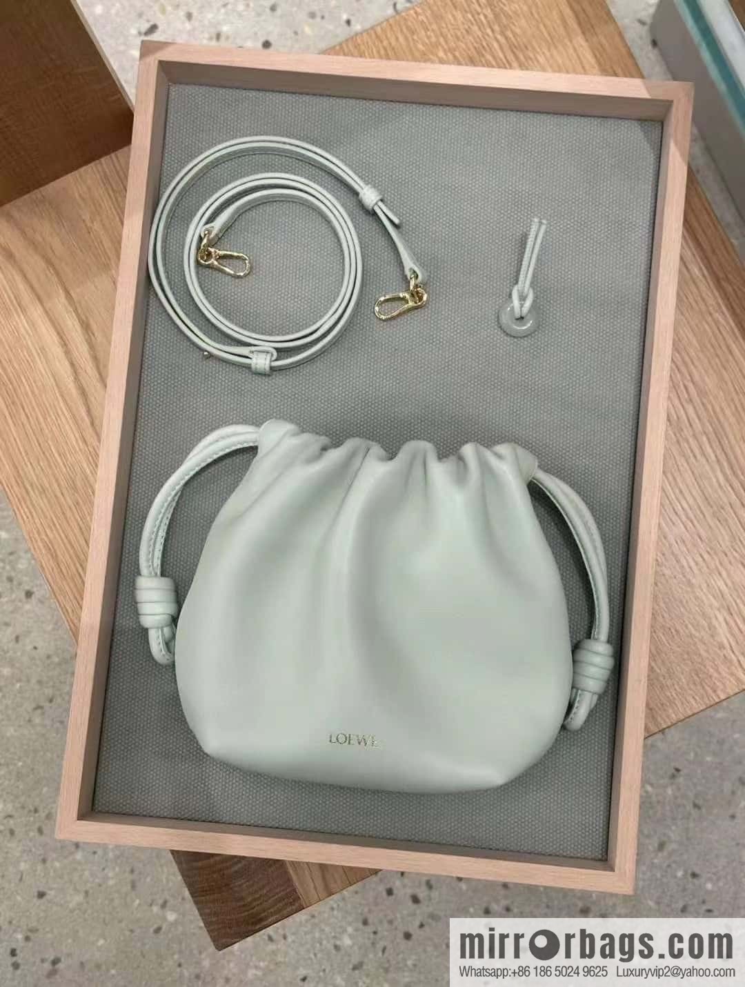 LOEWE new small purse lucky bag 0805 spring jade 23CM