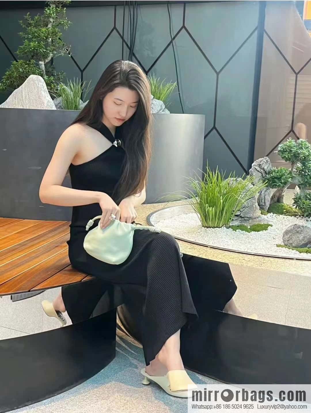 LOEWE new small purse lucky bag 0805 spring jade 23CM