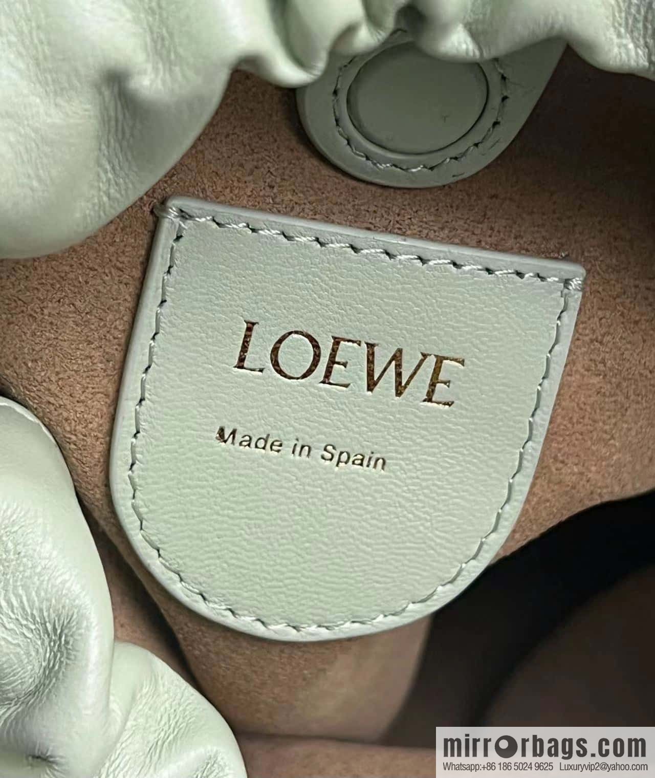 LOEWE new small purse lucky bag 0805 spring jade 23CM