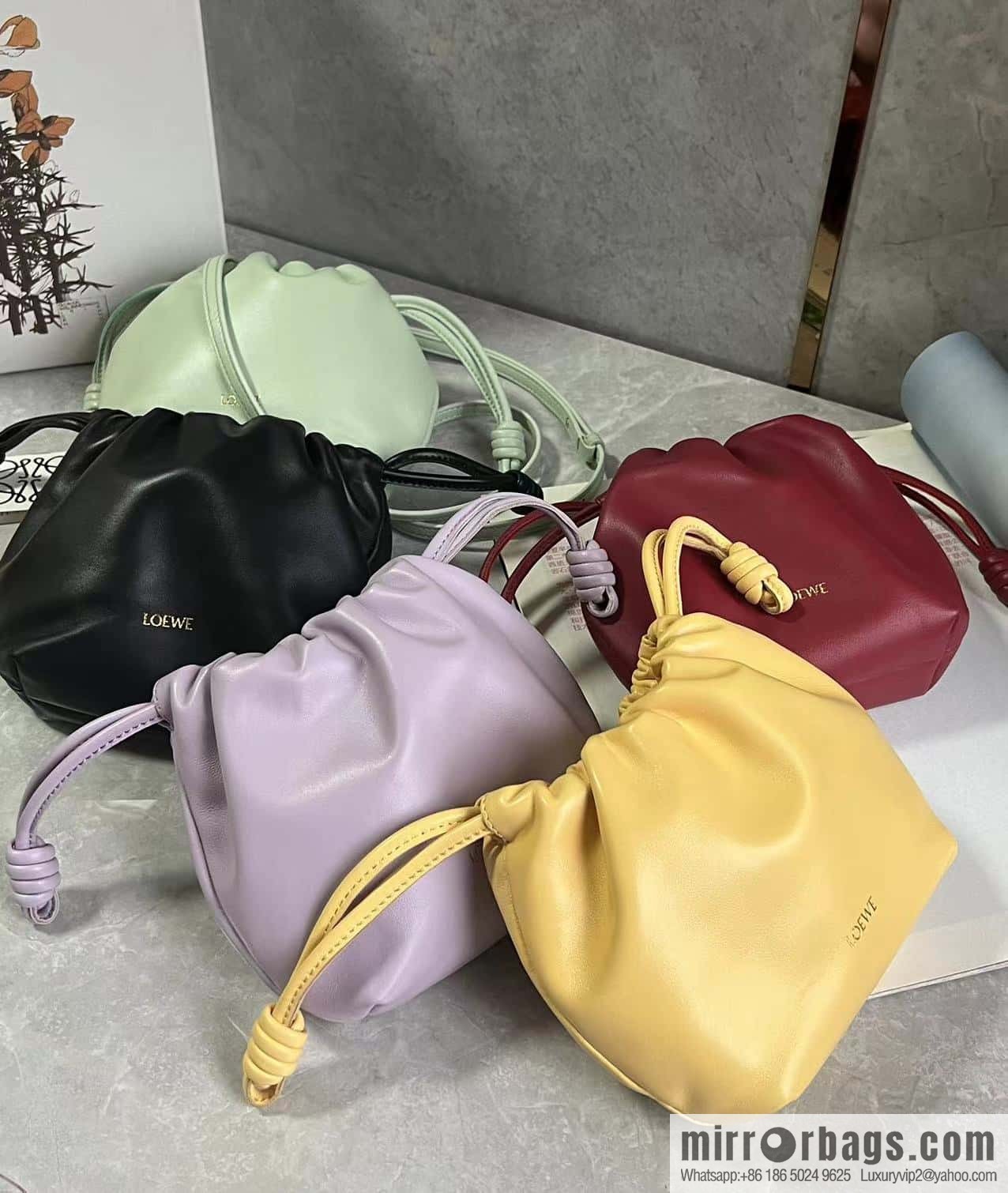 LOEWE new small purse lucky bag 0805 spring jade 23CM