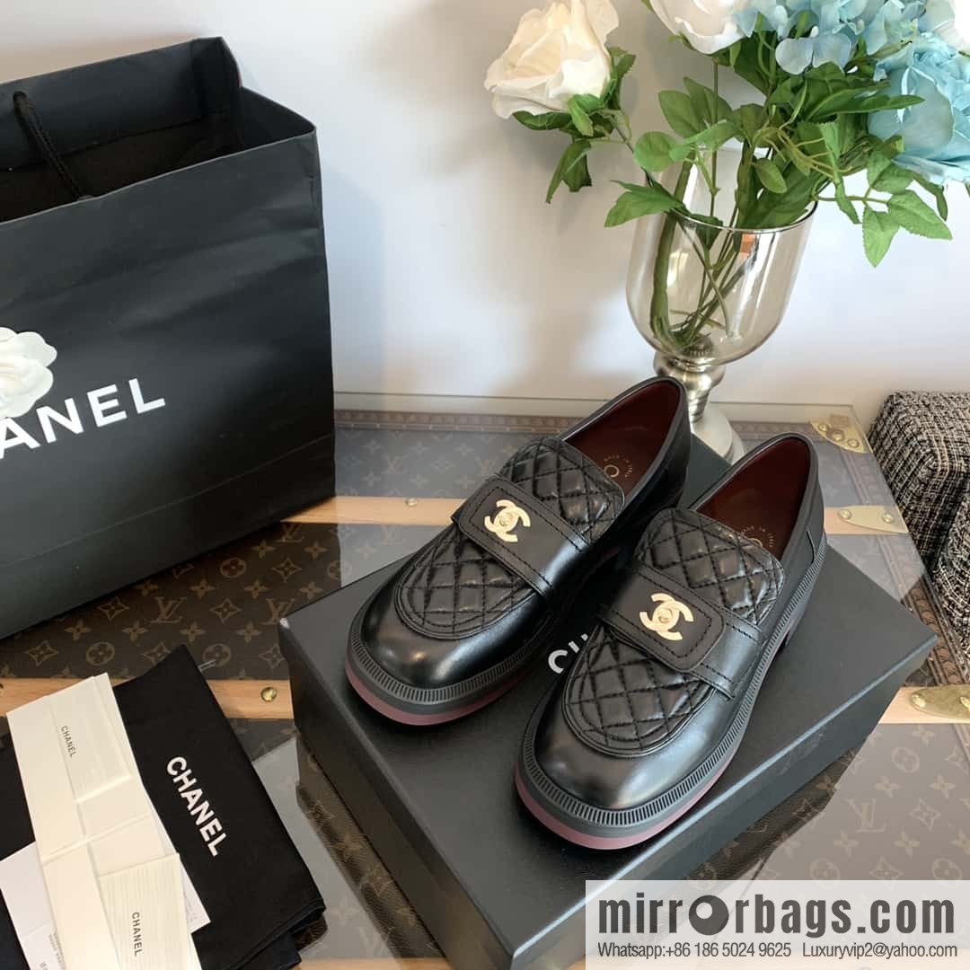 CHANEL Xiaoxiang rhombus metal buckle platform loafers