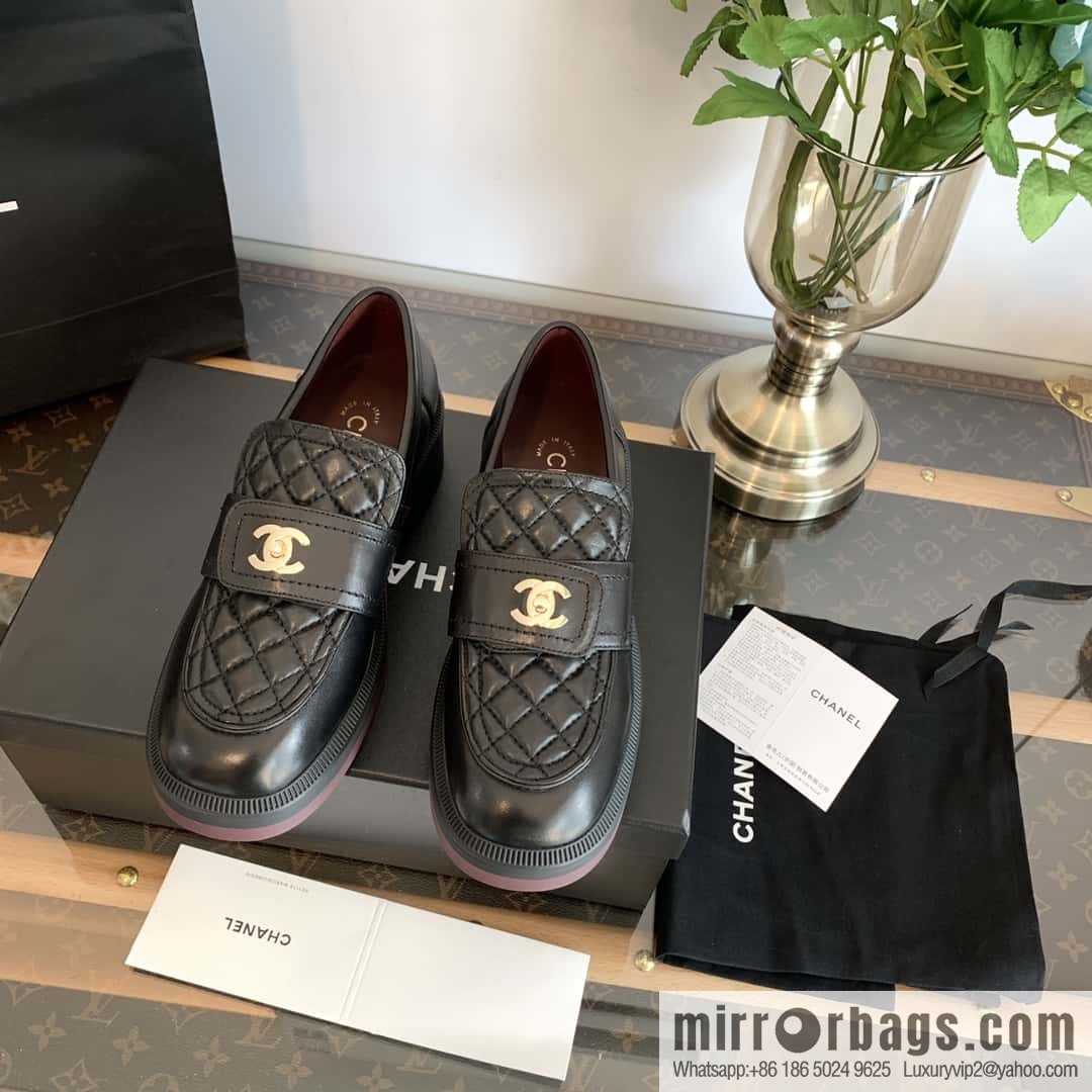 CHANEL Xiaoxiang rhombus metal buckle platform loafers