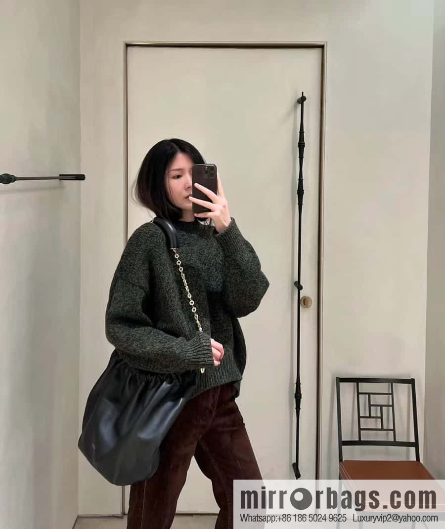 LOEWE Squeezed Underarm Bag 0701 black 29.5CM