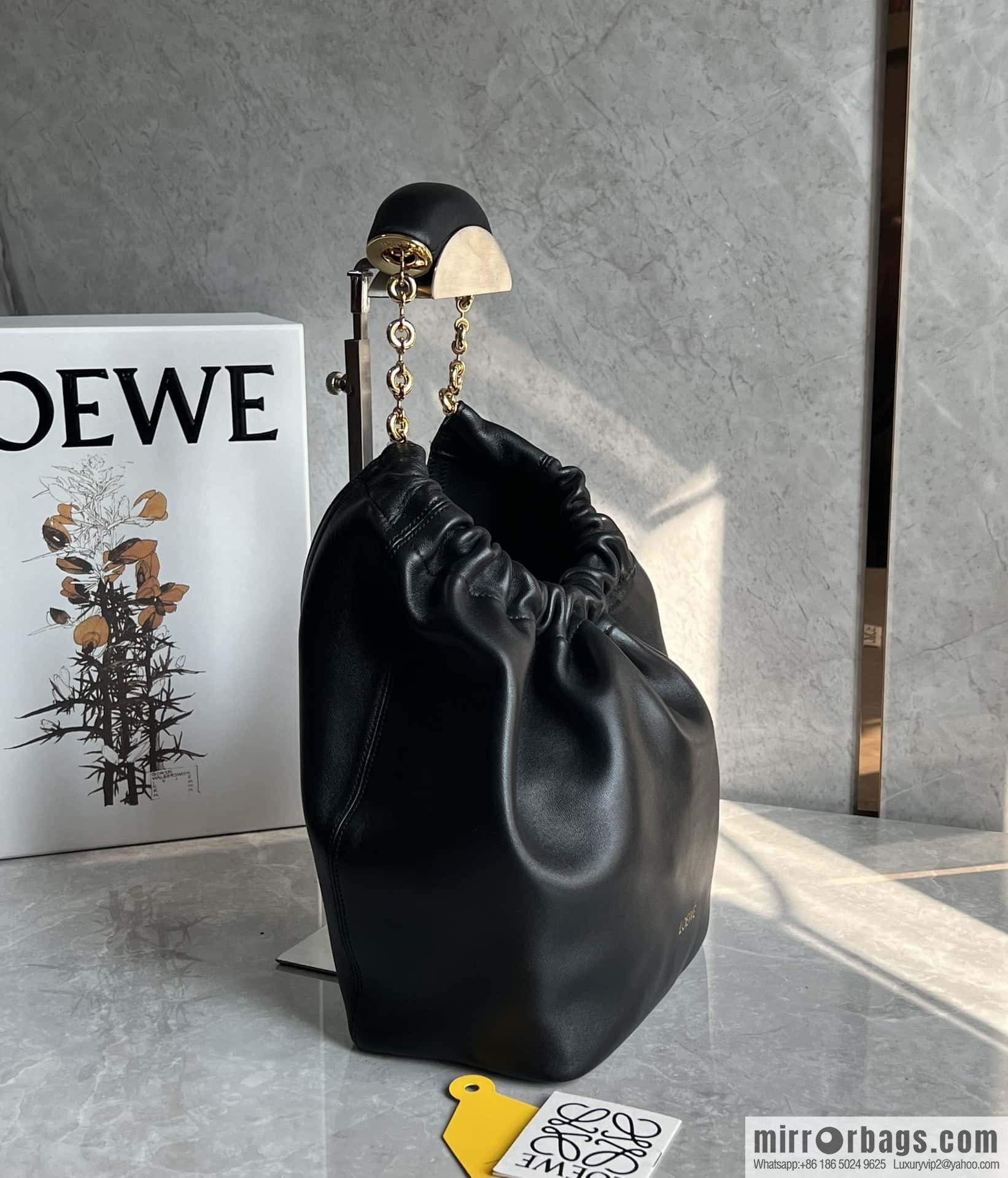 LOEWE Squeezed Underarm Bag 0701 black 29.5CM
