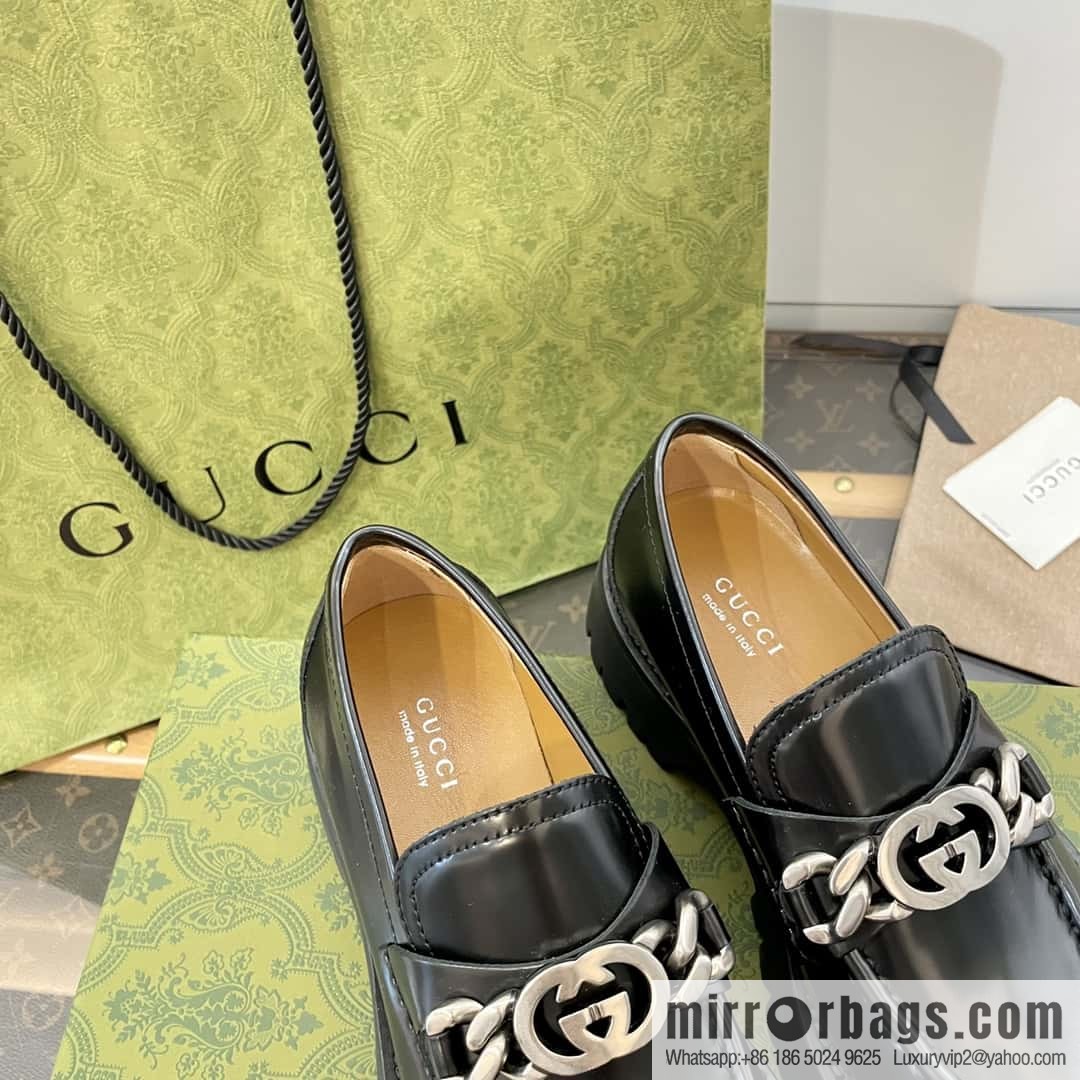 GUCCI Gucci interlocking double G chain ⛓ platform loafers