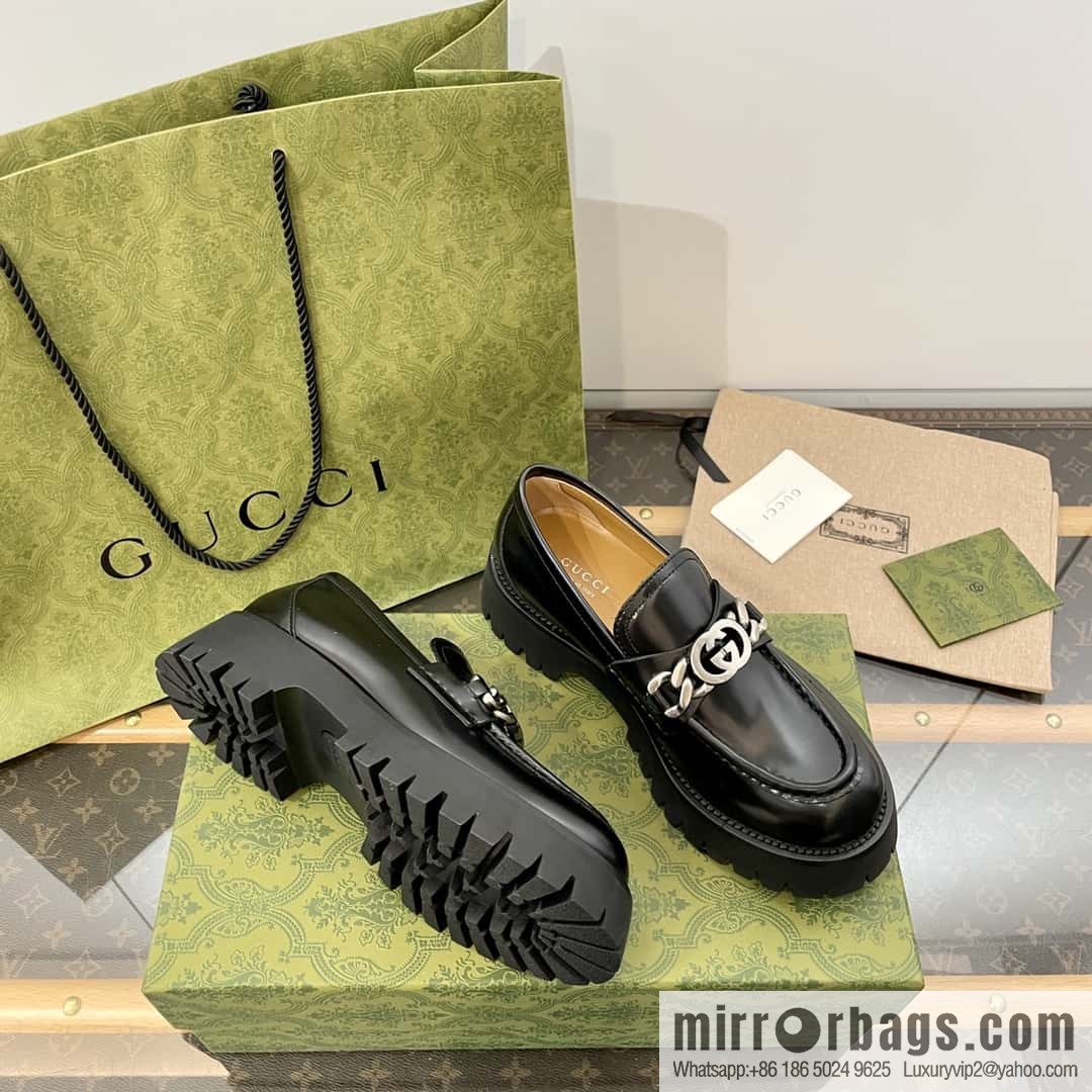 GUCCI Gucci interlocking double G chain ⛓ platform loafers