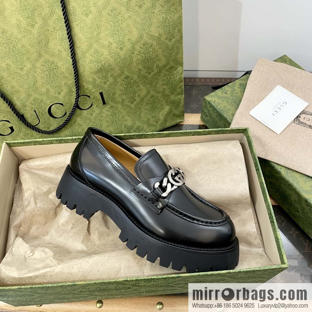 GUCCI Gucci interlocking double G chain ⛓ platform loafers