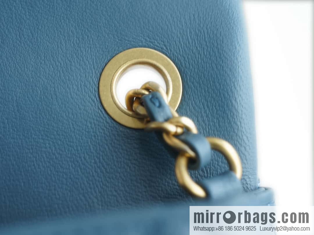 𝐂𝐡𝐚𝐧𝐞𝐥 𝟐𝟑𝐤 Metal Ball Haze Blue AS1787