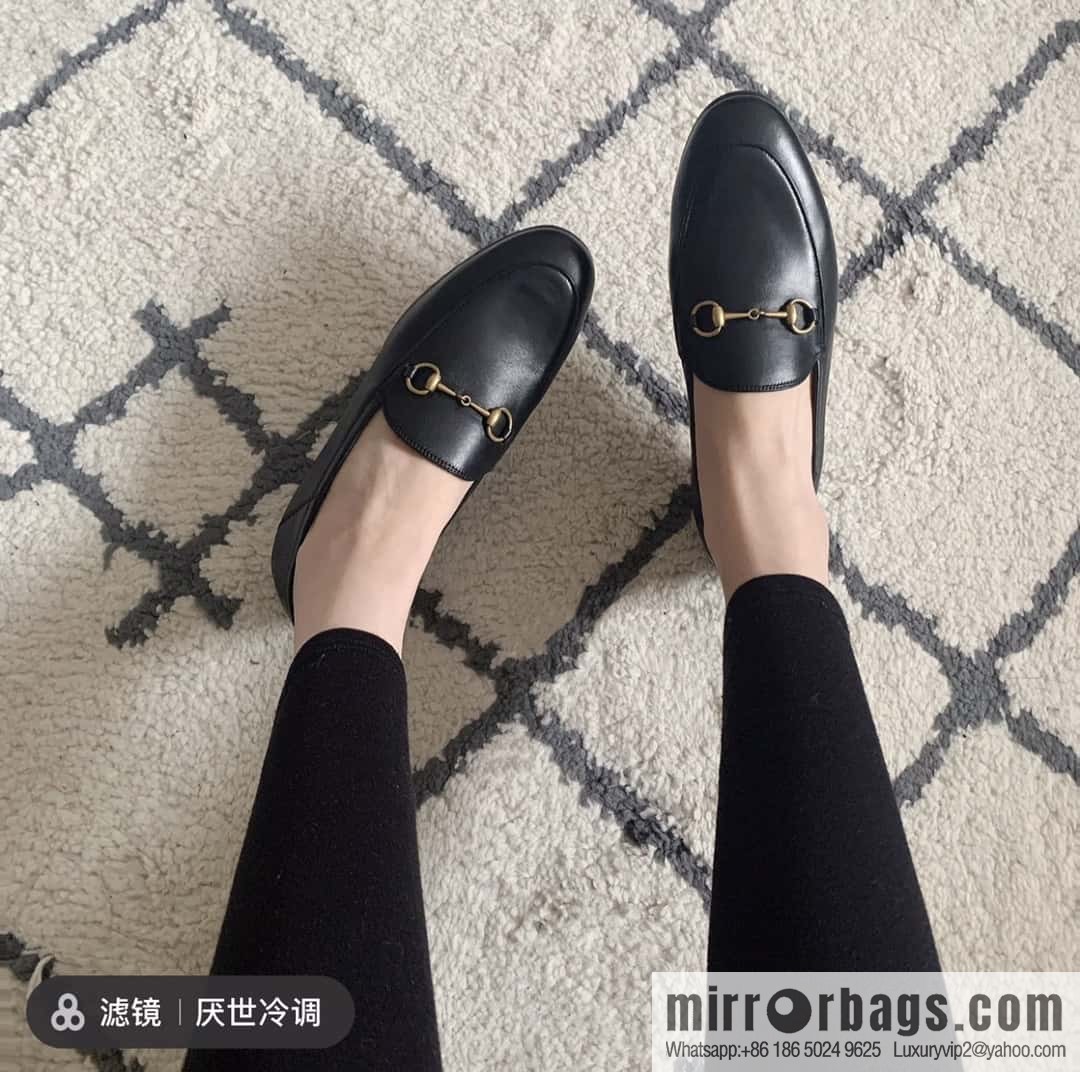 GUCCI Gucci buckle loafers