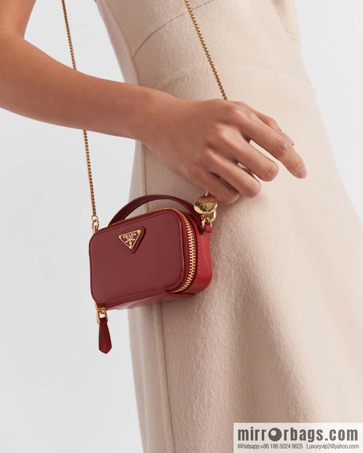 PRADA 🎉 mini small oblique span bag 🎉 1NR025 mini 🎉🎉 red