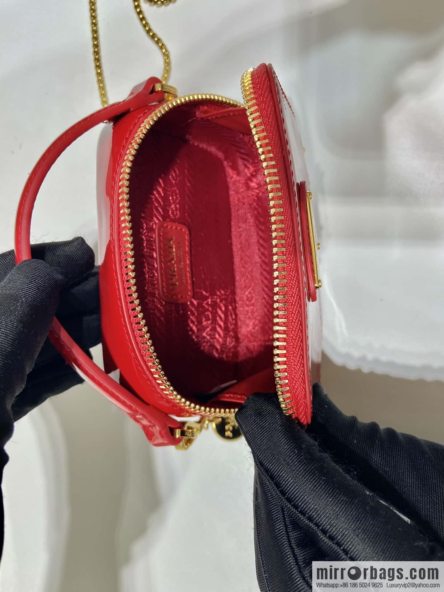 PRADA 🎉 mini small oblique span bag 🎉 1NR025 mini 🎉🎉 red