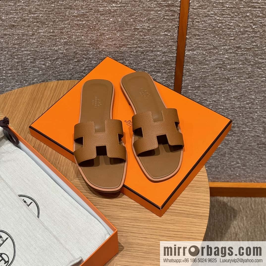 Hermès slippers