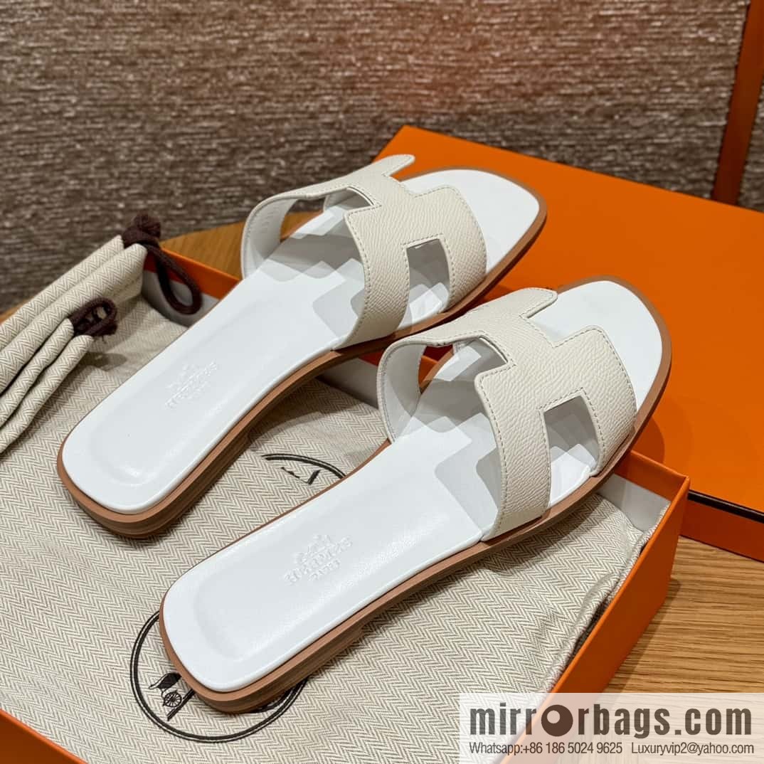 Hermès slippers