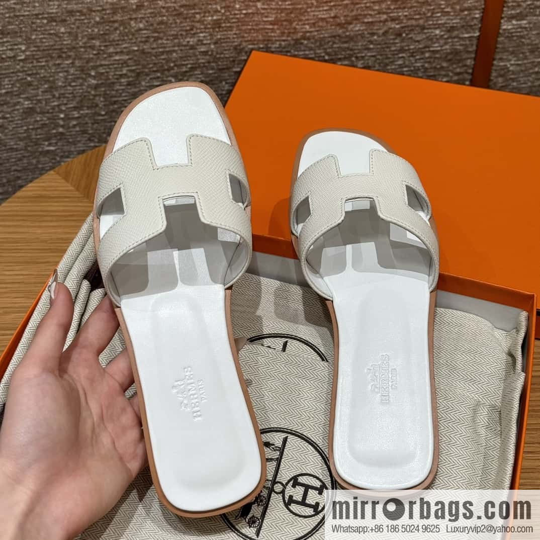 Hermès slippers